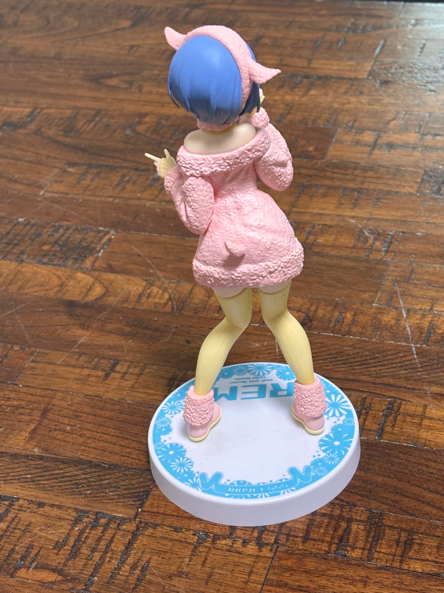 Re:Zero - Starting Life in Another World SSS Rem (The Wolf and the Seven Kids Pastel Color Ver.) 8” Figure Statue Anime