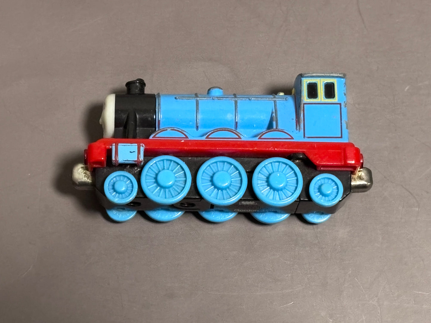 Thomas & Friends Diecast Take & Play Along Train Tank Engine Gordon 2008 Lights Sounds