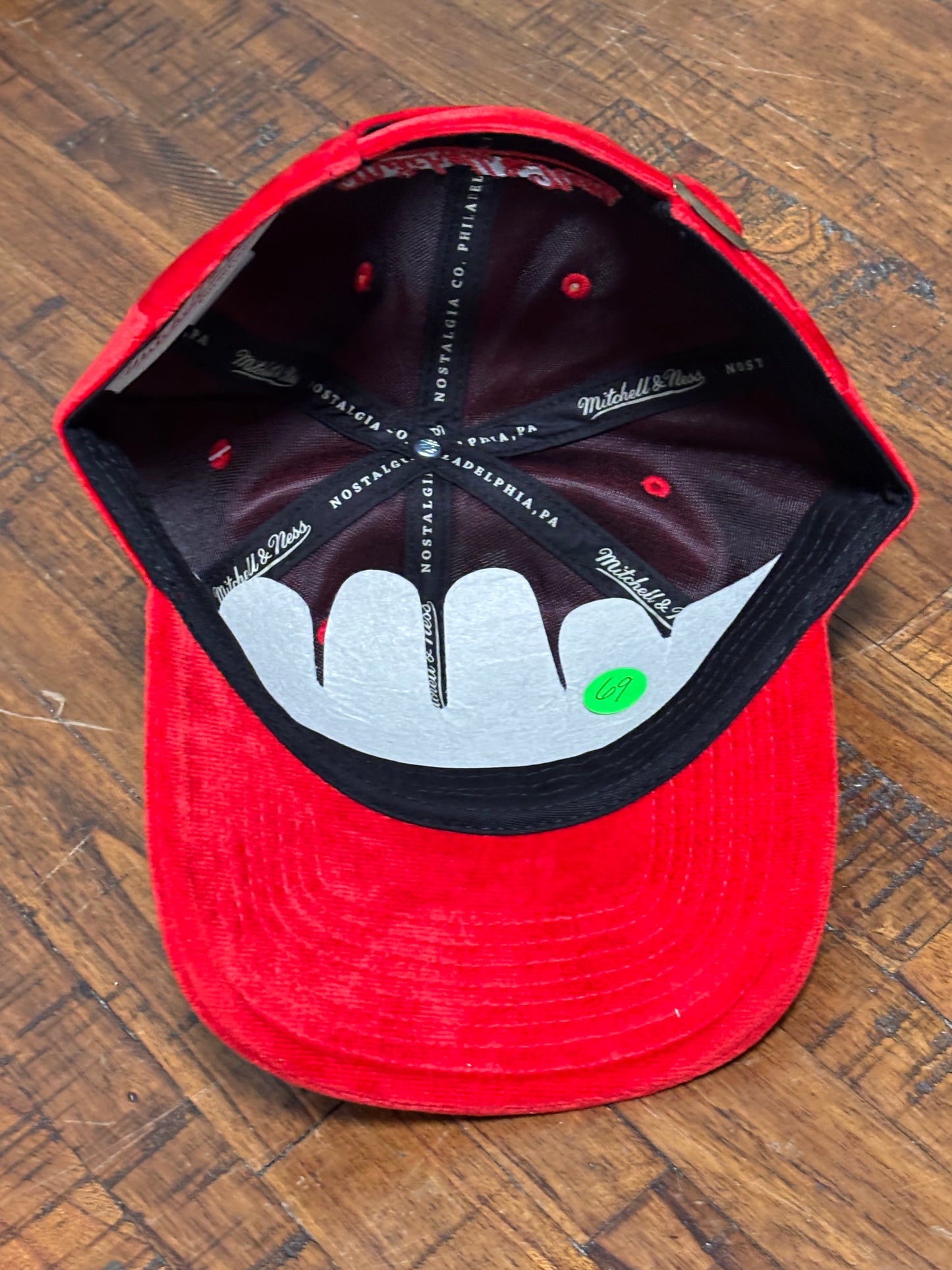 Atlanta Hawks Mitchell & Ness NBA Basketball HWC Hardwood Classics Velour Scrunch Adjustable Snap Back White Red Hat Cap New NWT