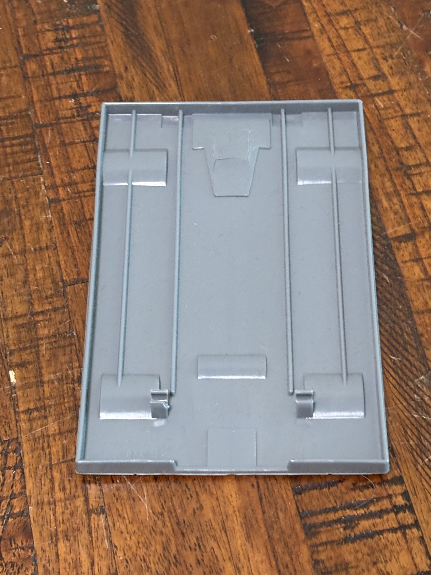 GI JOE 1983 Headquarters Command Center Motor Pool Garage Accessory Part