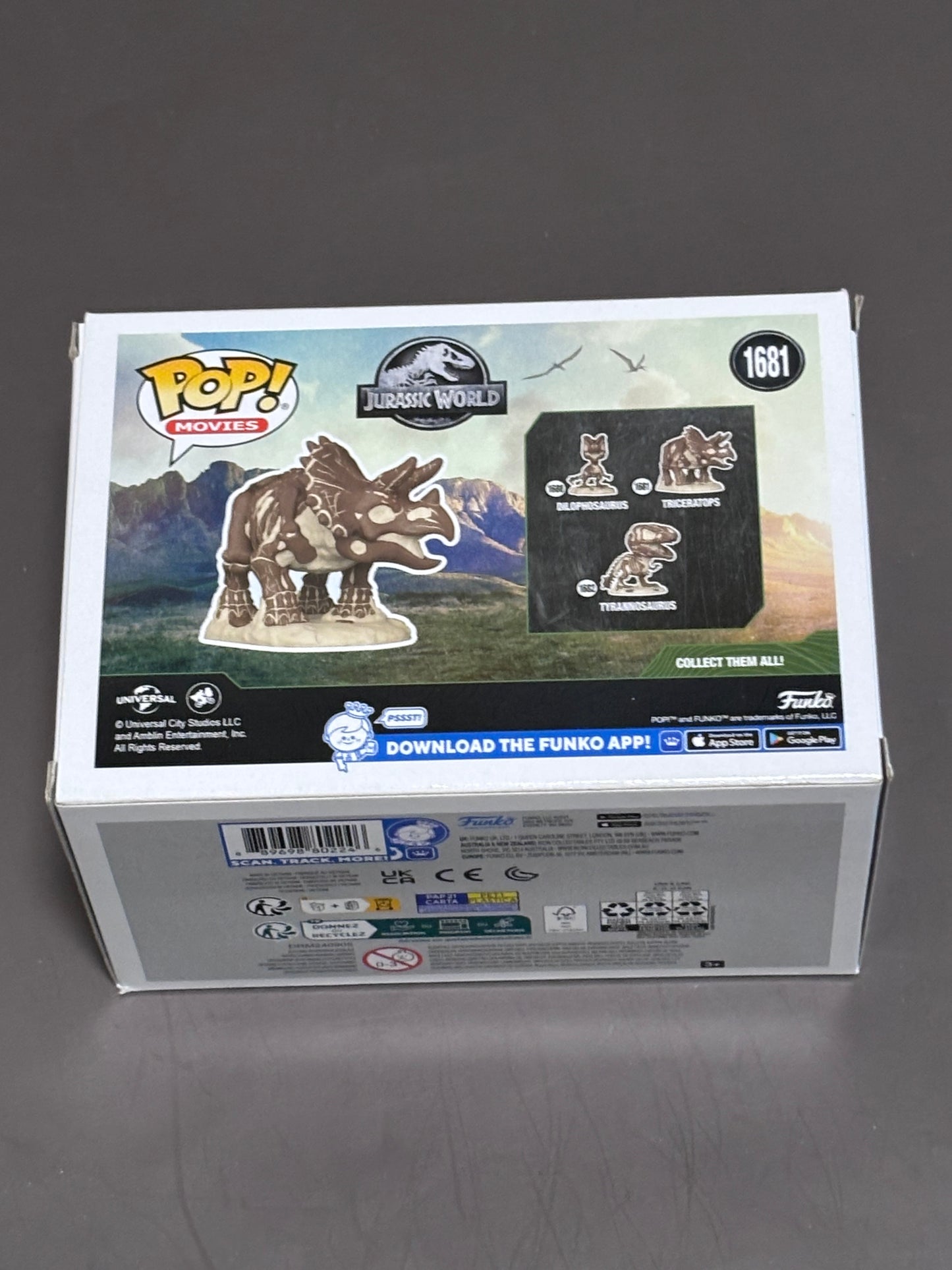 Funko POP Triceratops #1681 Fossil Movies Jurassic World Vinyl Figure