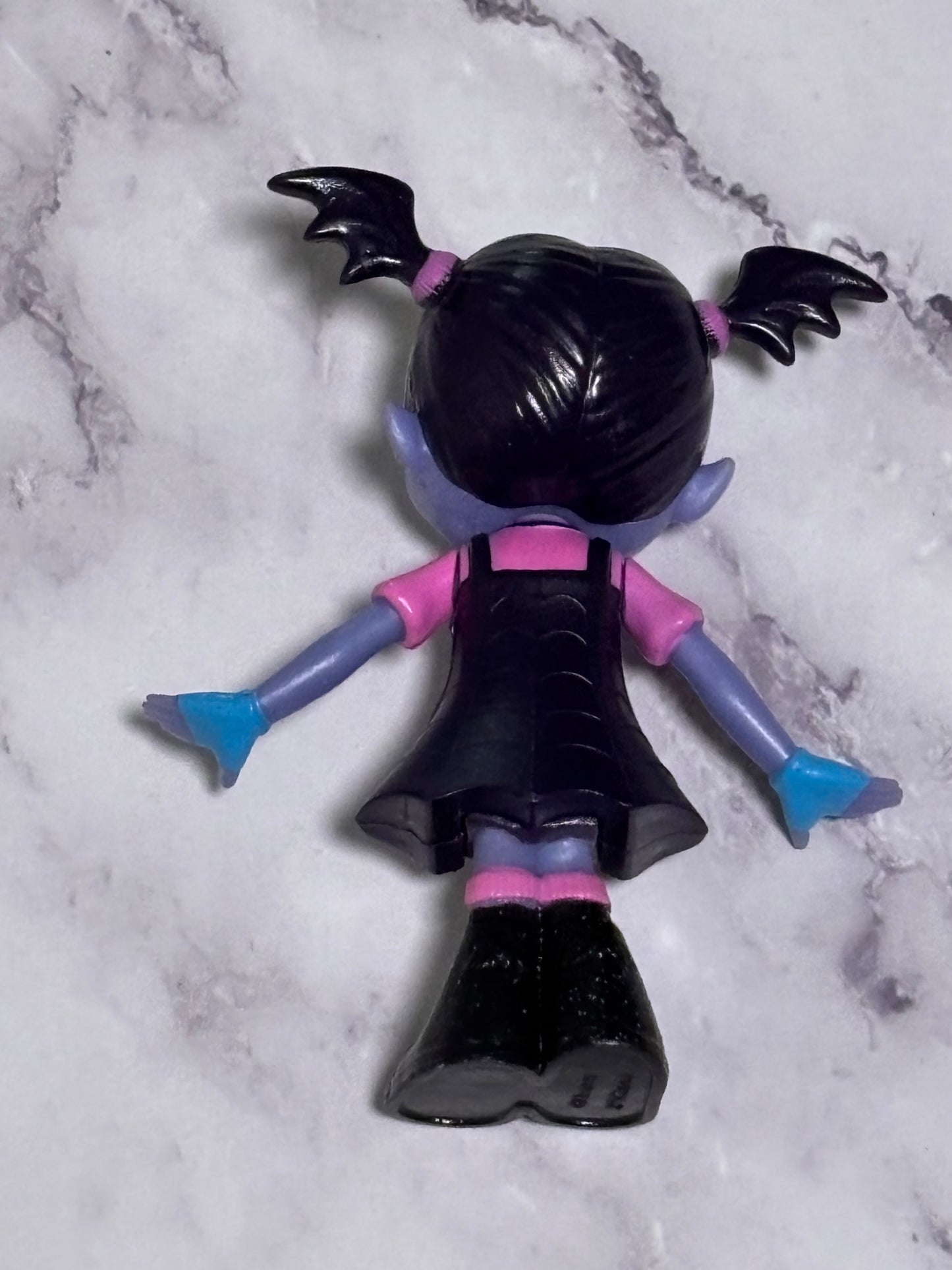 Disney Junior Vampirina Fangtastic Friends Vampirina Action Figure Just Play 3.5”