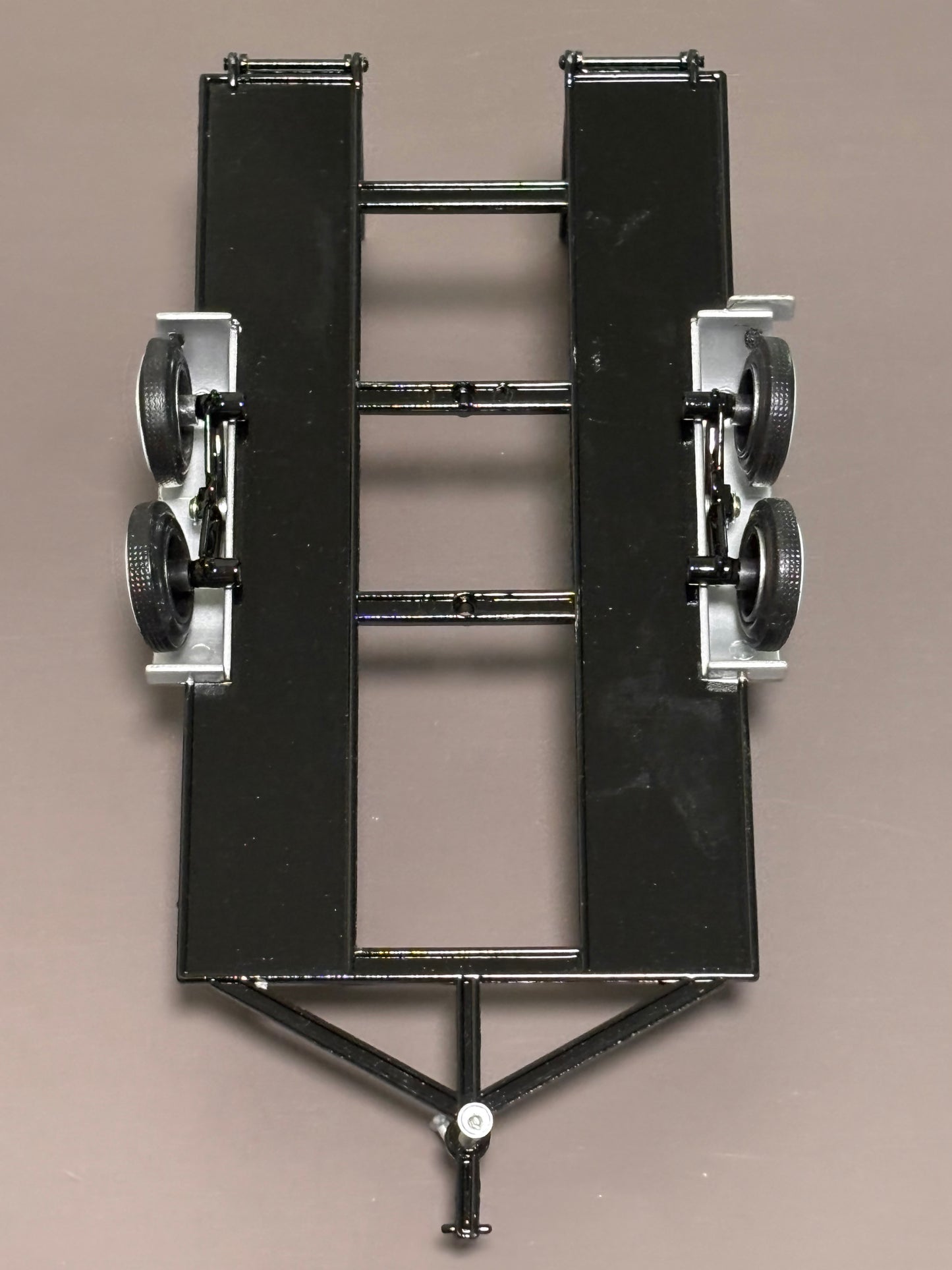 Motor Max 76001 Diecast Tandem Black Car Trailer in 1:24 scale