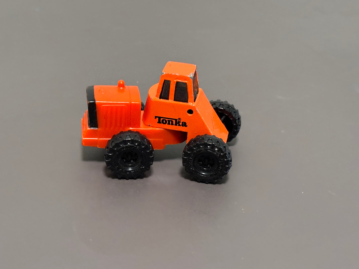 Vintage 1992 Orange Tonka Mini Construction Vehicle Plastic Die Cast 1/64 Scale