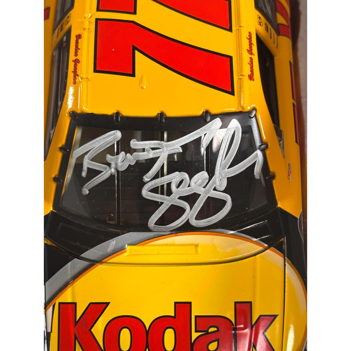 Autograph Brendan Gaughan #77 Kodak 2004 Dodge Intrepid 1/24 Diecast Car Signed