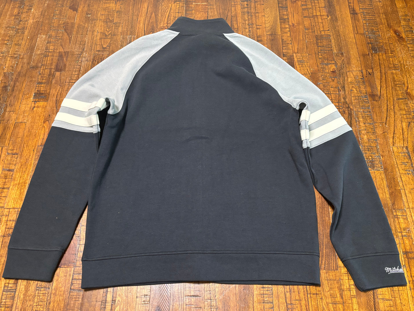 Chicago White Sox Mitchell & Ness Cooperstown Collection MLB Baseball Team Logo Origins Long Sleeve Shirt T-Shirt Sweater Full Zipper White Black Mens Large L New NWOT