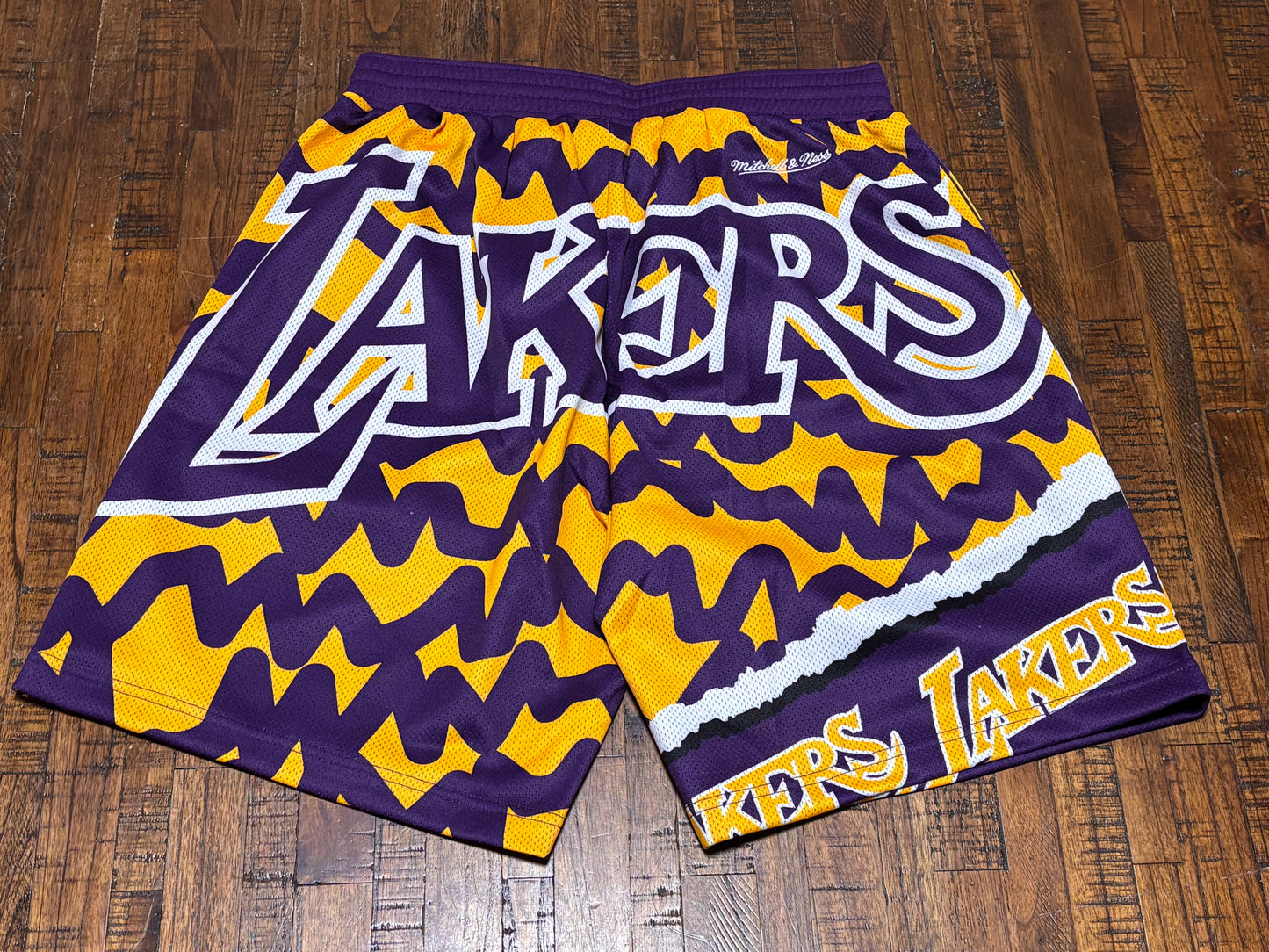 Los Angeles LA Lakers Mitchell & Ness NBA Jumbotron 2.0 Sublimated Mens Purple & Gold Shorts L Large New NWOT