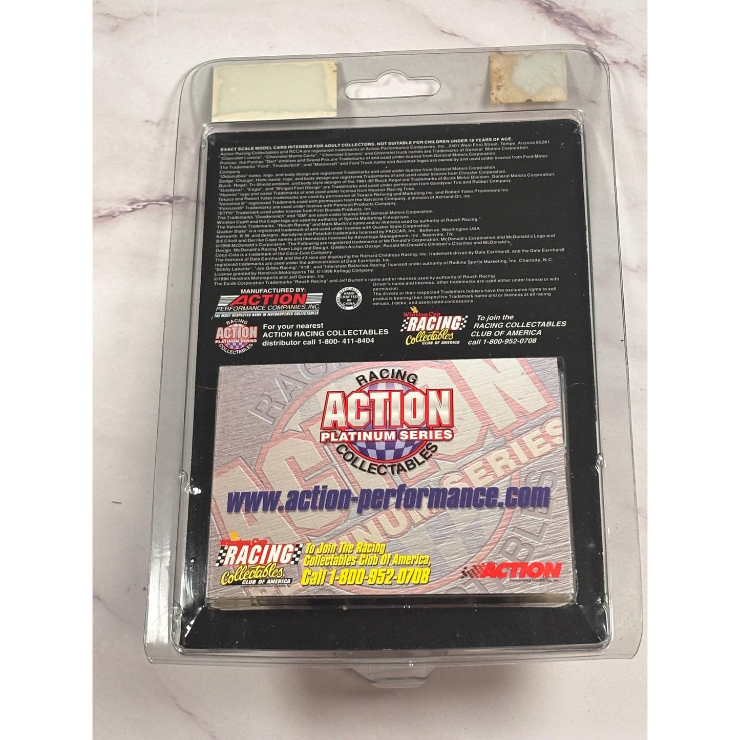 Action Platinum Nascar 1/64 diecast #24 DuPont Slick 50 Jeff Gordon 1997 Chevy