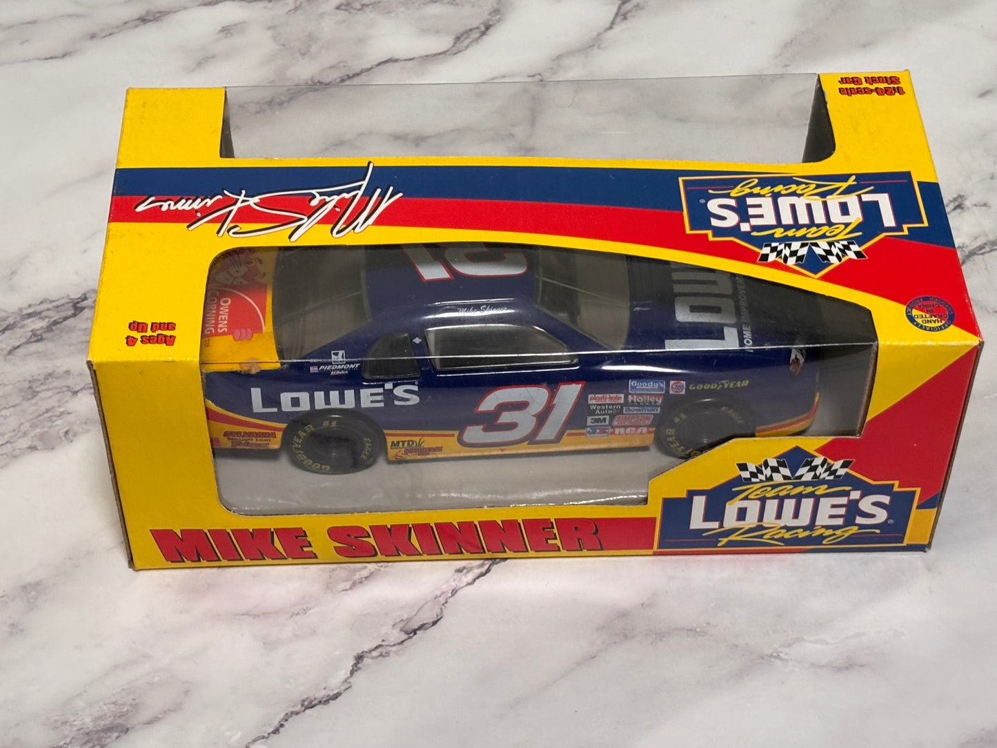 1997 Action Team Lowe's Racing Mike Skinner 31 NASCAR Diecast Car | 1:24 Scale