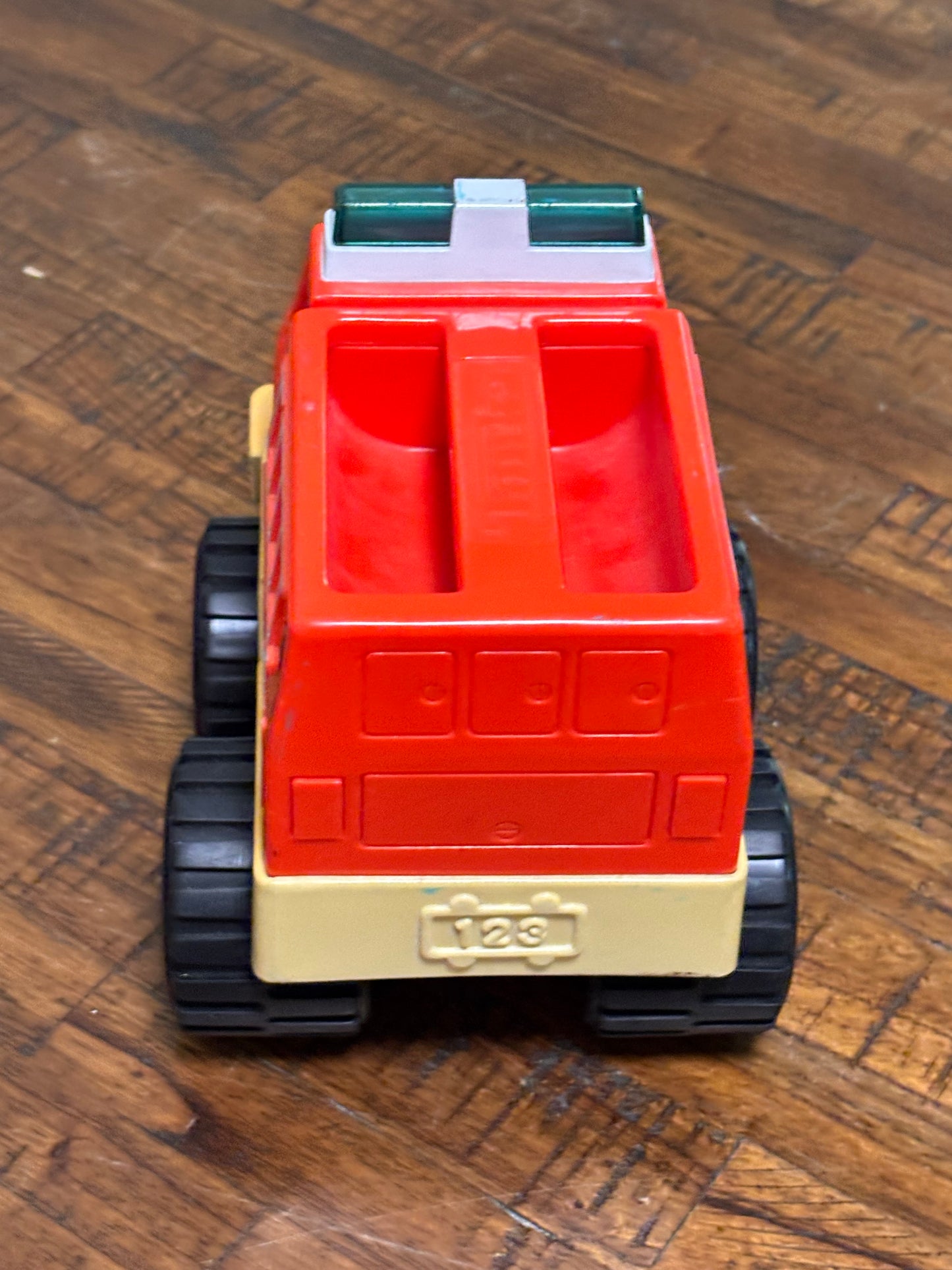 Vintage Tonka Red Fire Truck 1991 Light Up Squeeze Handle