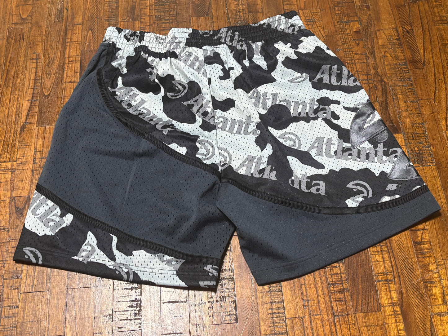 Spud Webb Atlanta Hawks Mitchell & Ness Hardwood Classic HWC NBA Retro Swingman 1986-87 Camo Ghost Black White Shorts Men’s Large L New NWOT
