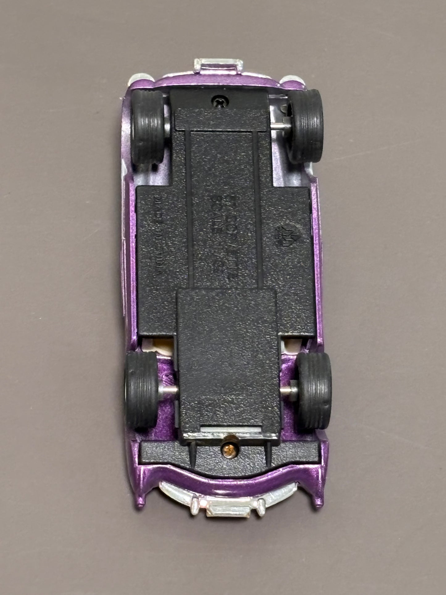 1957 Purple Yellow Convertible Corvette Die Cast MC Toys 1:39 Hot 57