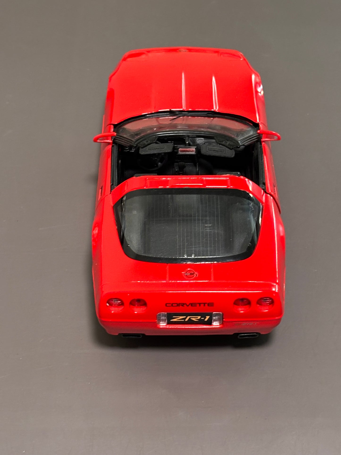 1992 Red Chevy Chevrolet Corvette ZR-1 Convertible Maisto 1:18 Die Cast Car