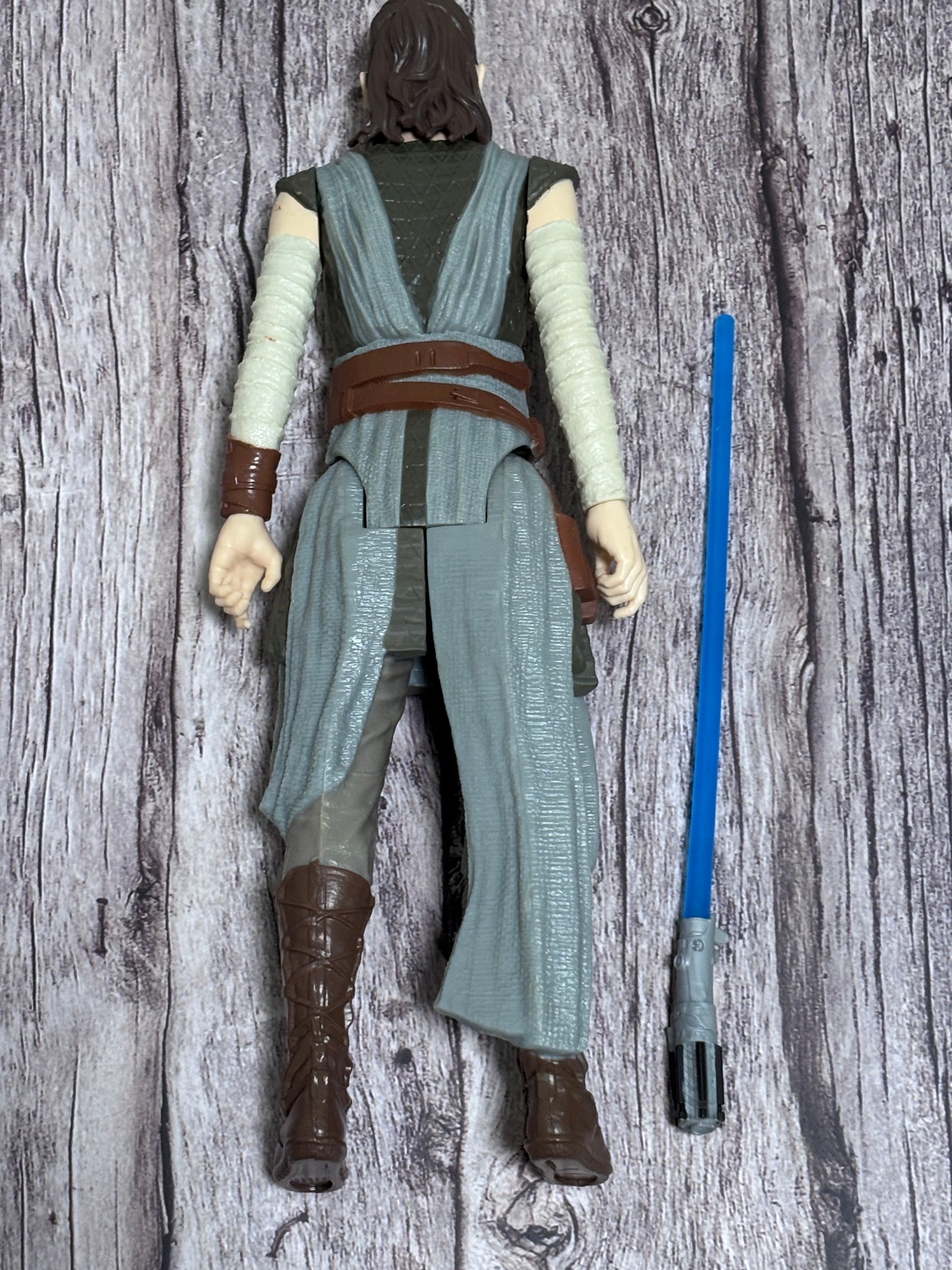 Star Wars The Last Jedi Rey 11 inch Hasbro Action Figure Lightsaber Disney