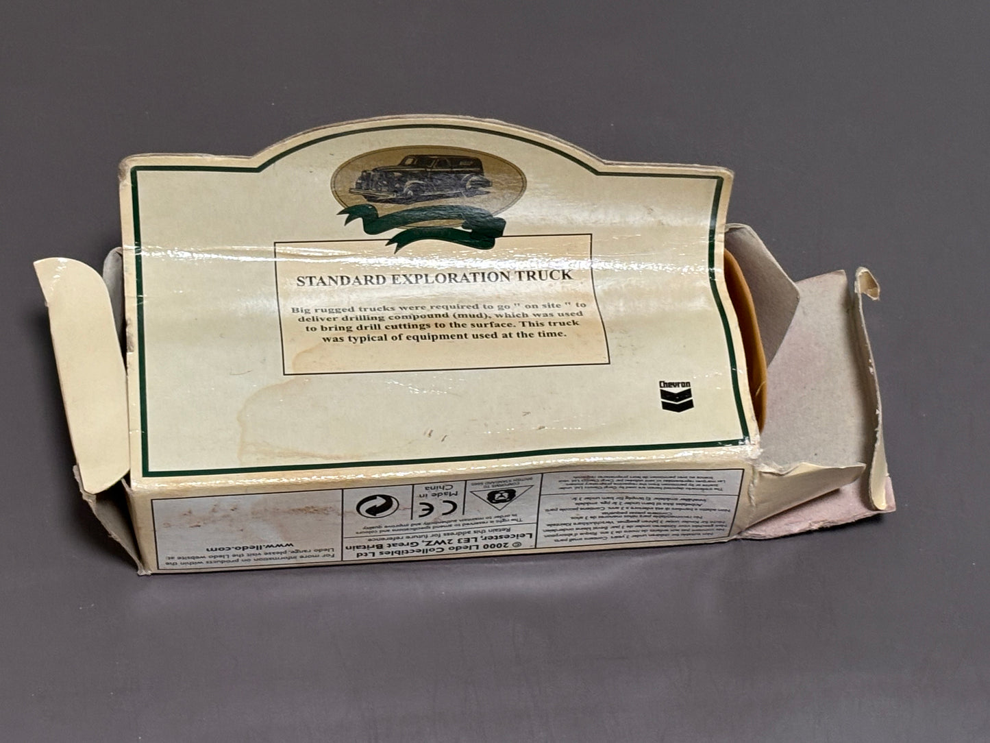 2000 Lledo Chevron Standard Oil Commemorative Die Cast 1934 Exploration Truck