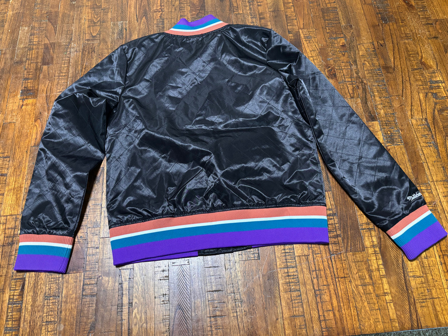 Utah Jazz Mitchell & Ness NBA Retro Hardwood Classic HWC 75th Anniversary Full-Snap Button Pullover Long Sleeve Wind Breaker Jacket Women’s Purple Teal Medium M New NWOT