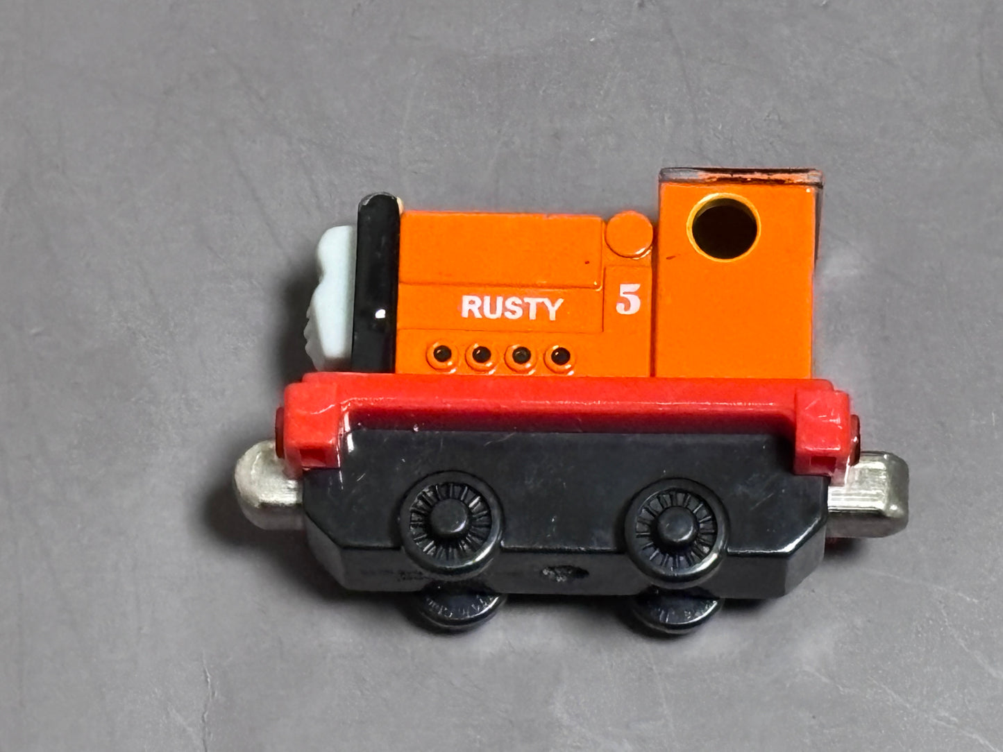 Thomas the Train Metal Die Cast Rusty #5 Magnetic 2004 Learning Curve Orange