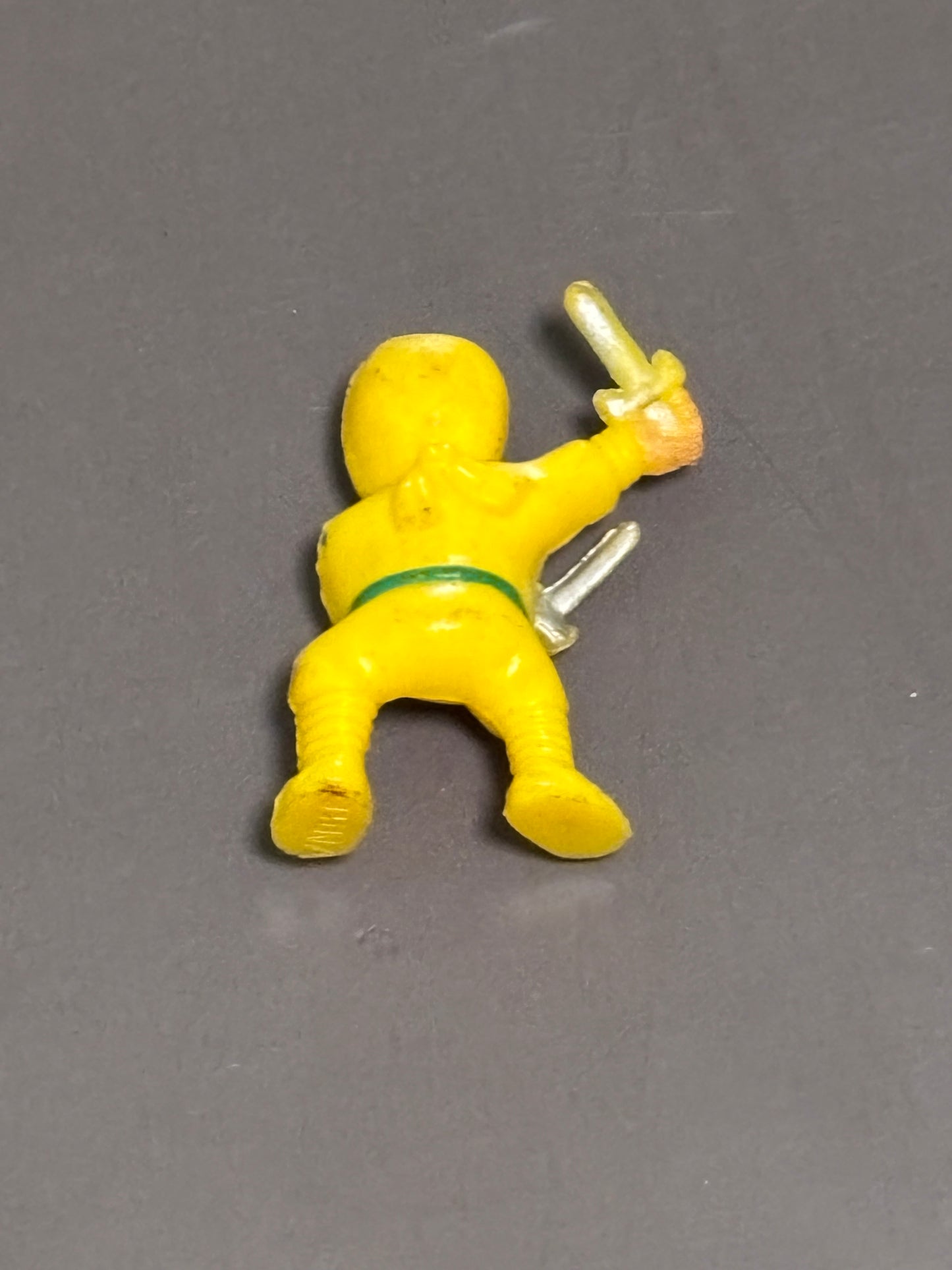 Ninja Mites Mini Yellow Figure Ninja Small Toy 1" Martial Asian Sai Vending Machine