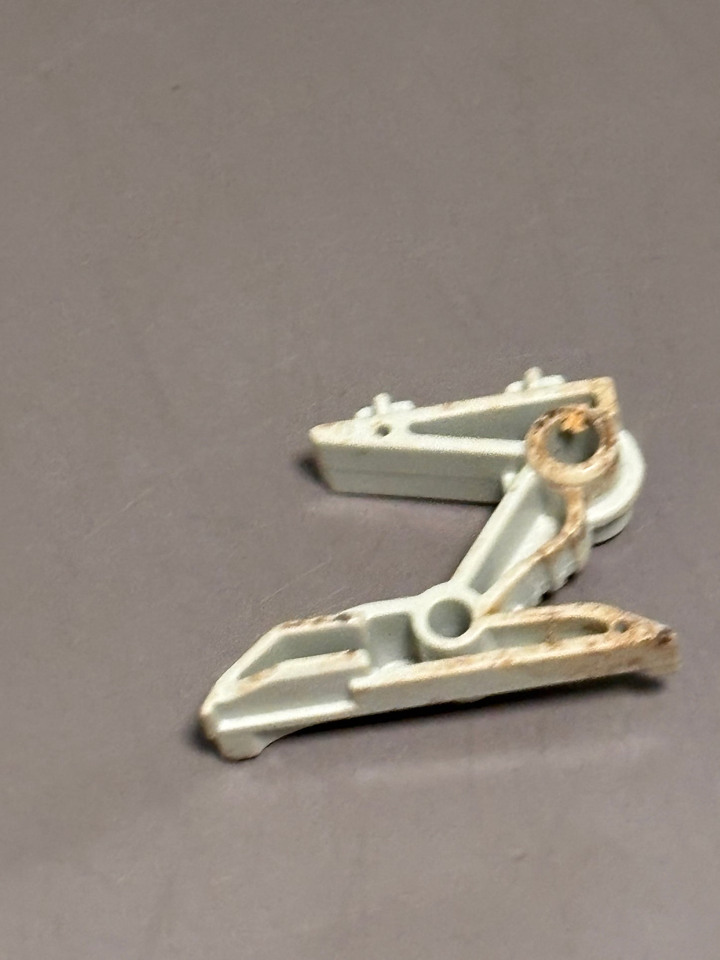 White Tigerzord MMPR Power Rangers Vintage 1994 Bandai Part Foot Right
