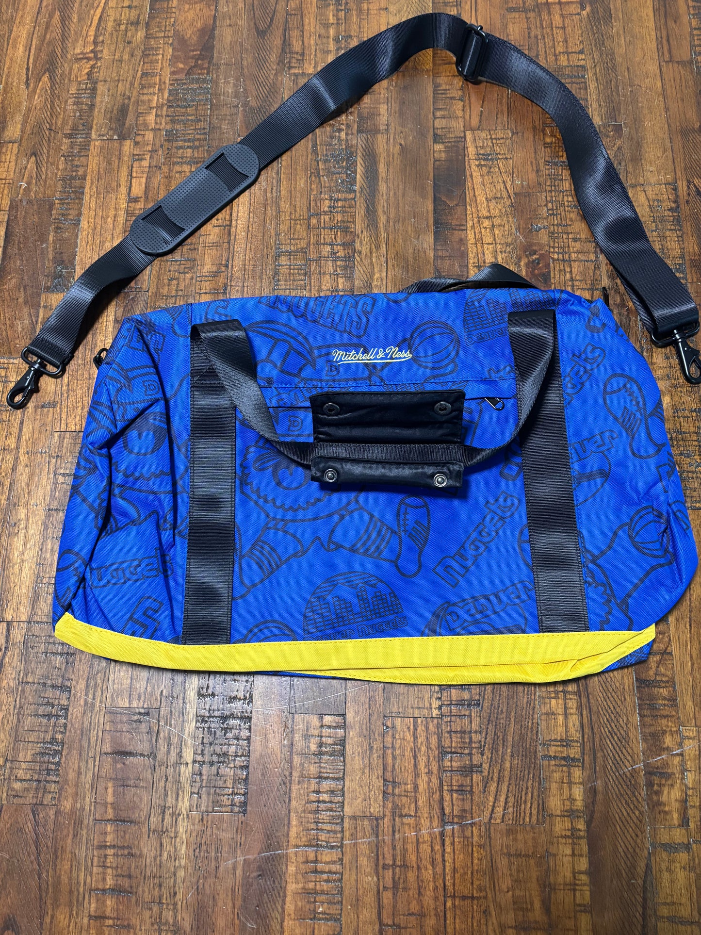 Denver Nuggets Mitchell & Ness Hardwood Classic HWC NBA Retro Blue Gold Rainbow Mascot Men’s Duffle Bag New NWOT