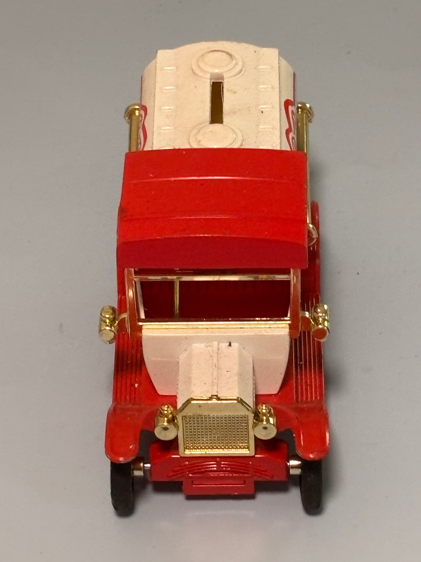 Golden Classic Die-Cast Pepsi-Cola Delivery Truck Coin Bank 1:24 Scale 1996