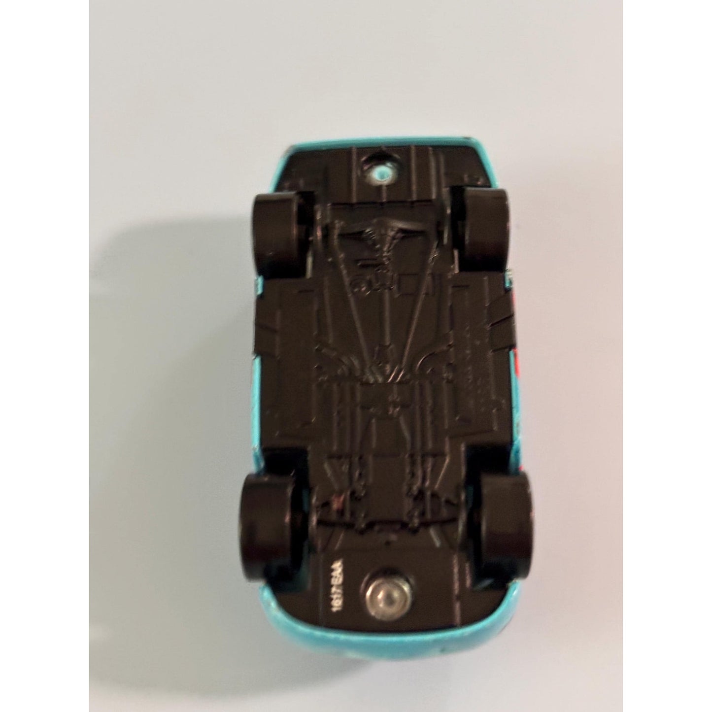 Disney Cars Piston Cup Ponchy Wipeout Diecast Car Bumper Saver Blue 90