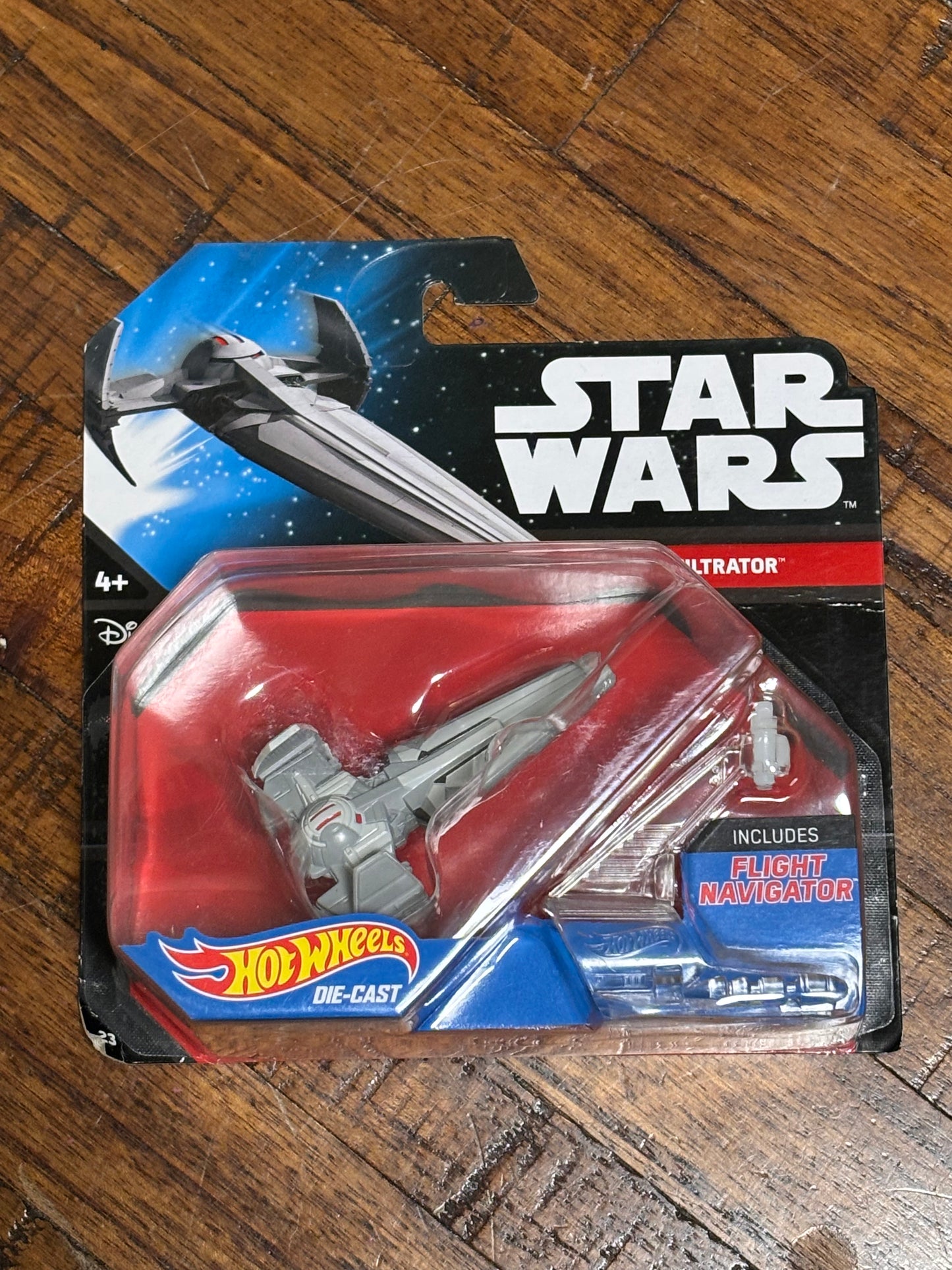 Disney Hot Wheels Mattel Star Wars with Flight Navigator 2014 Sith Infiltrator Starfighter Die Cast New