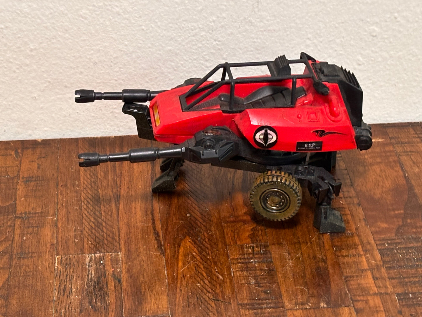 GI Joe 2004 Valor vs Venom Cobra Crimson Asp Crimson Strike Towable Twin Cannons