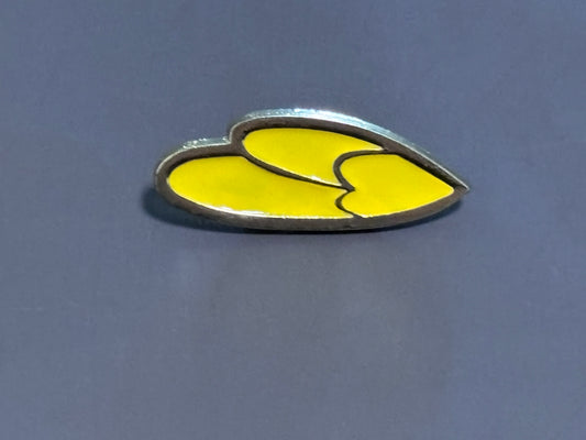 Pokémon Trainer Gym Badge Unova Gold & Yellow Metal Enamel Pin