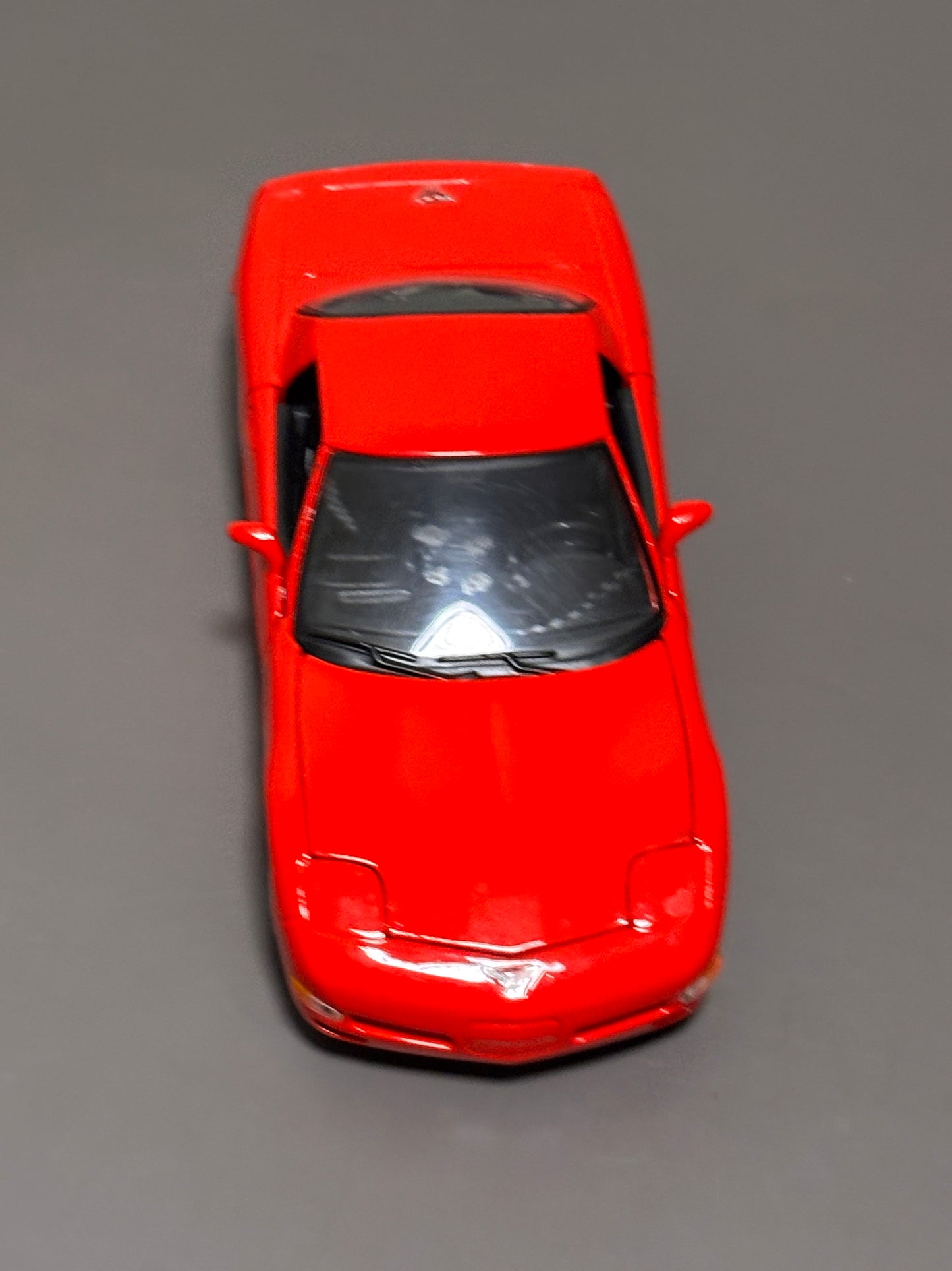 Maisto 1:24 Scale Diecast 1997 Red Chevrolet Corvette ZR-1