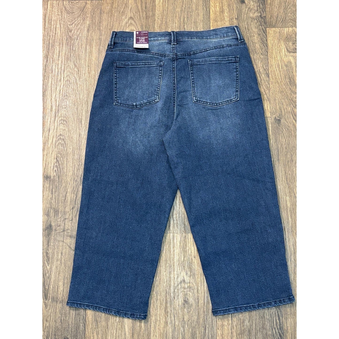 Gloria Vanderbilt Women's Amanda Capri Dark Navy Blue Jeans Classic Rise 10 NWT