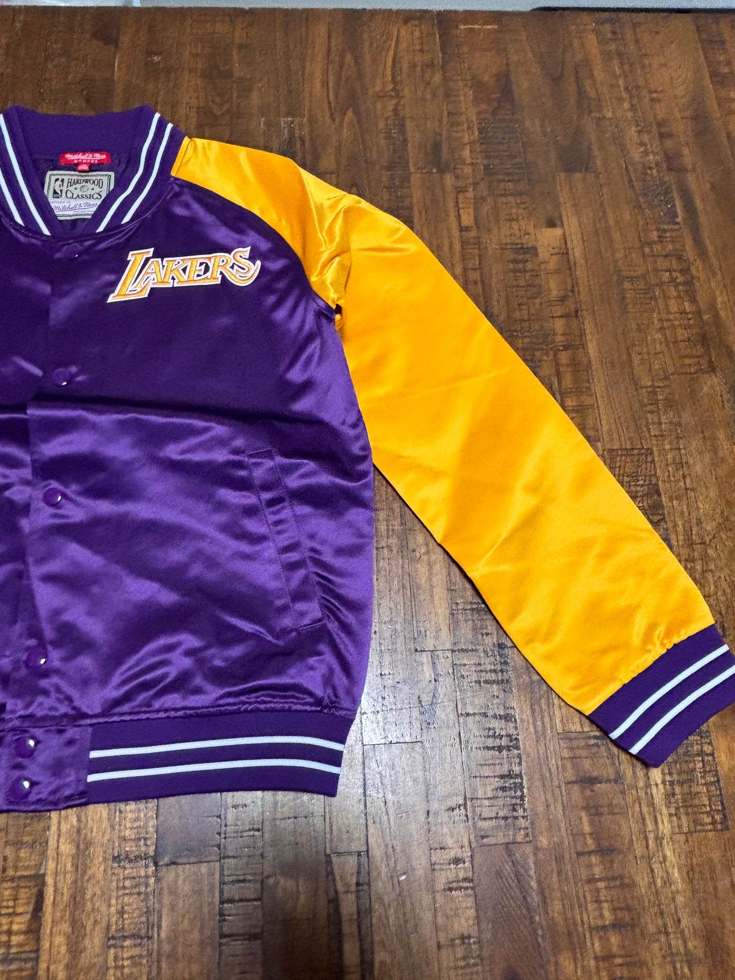 Los Angeles LA Lakers Mitchell & Ness HWC Hardwood Classic ColorBlock Nba Retro Satin Full Snap Jacket Purple Gold Women Medium M New NWOT