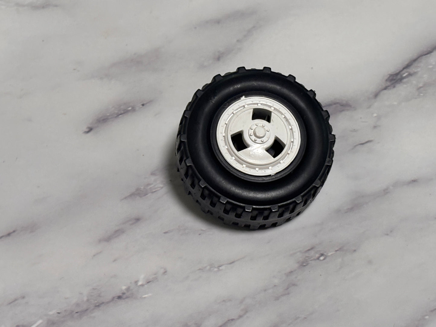1985-88 GI JOE ARAH Snow Cat Tiger Cat Dear Track Part Hasbro Front Wheel