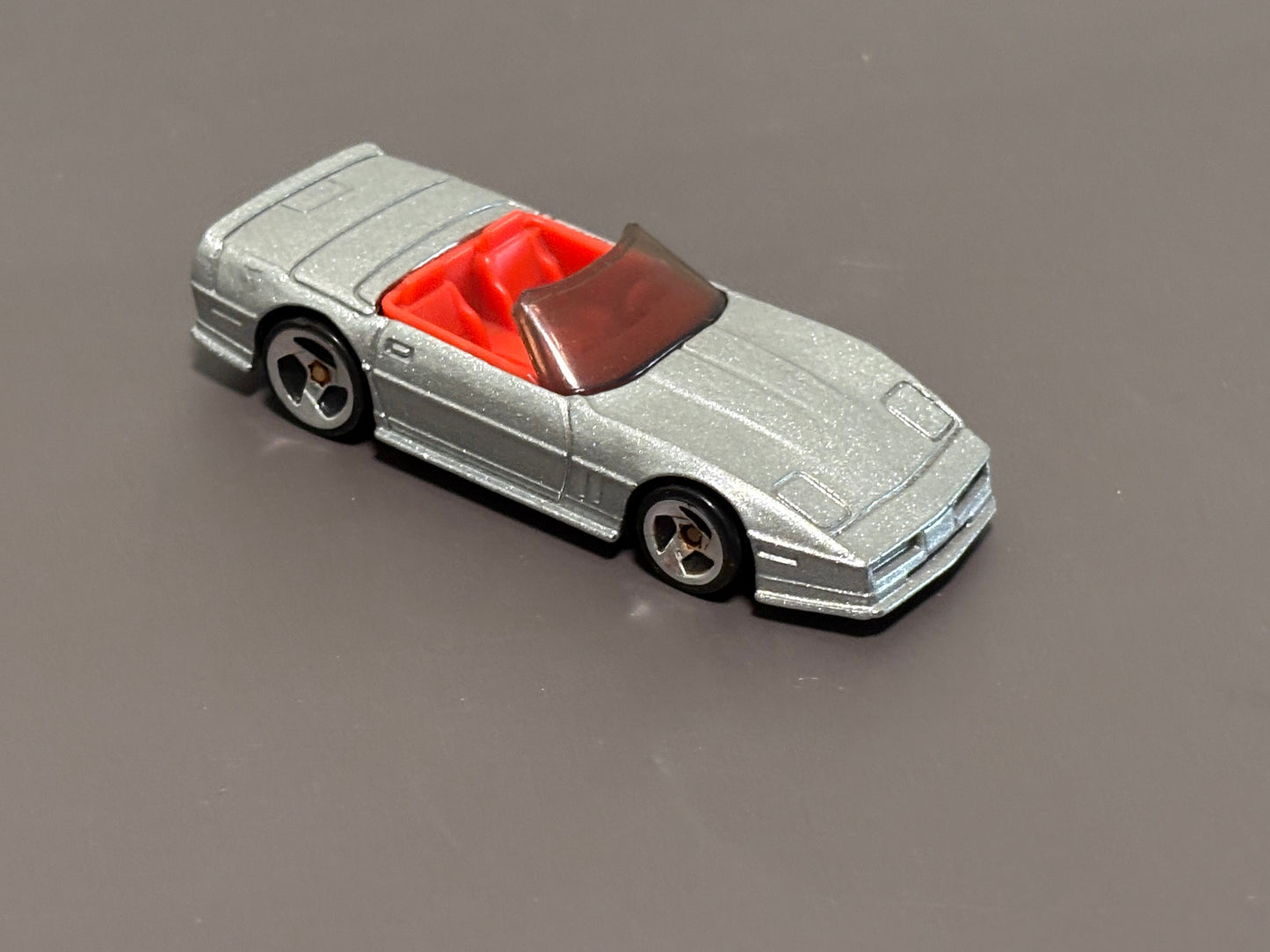 Hot Wheels 1988 Chevrolet Corvette ZR1 Convertible Silver w/ Red Interior Loose