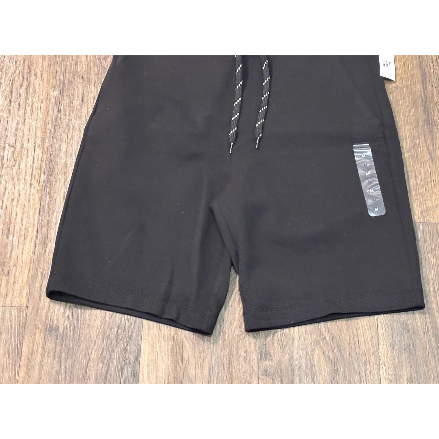 Gap Fit Performance Men’s Black Shorts Breathable Medium M NWT