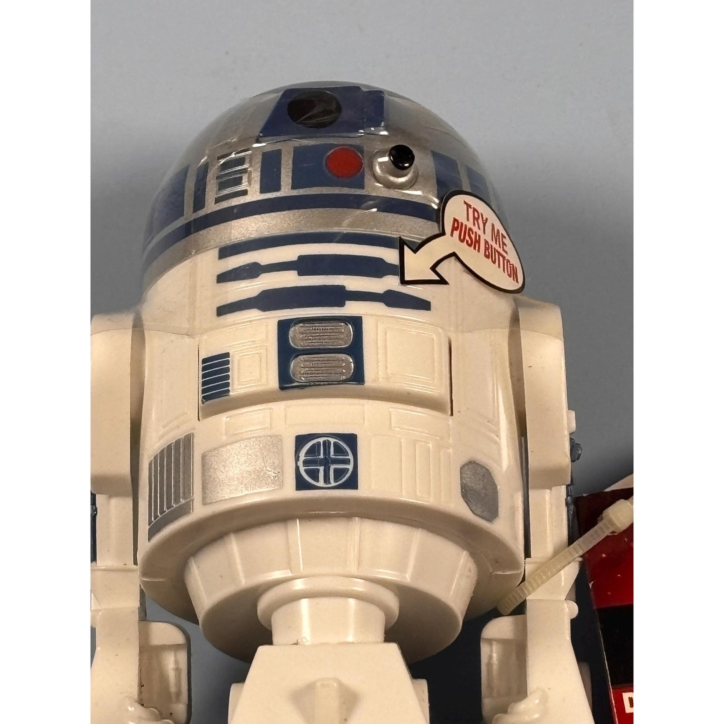 Disney Star Wars R2-D2 Droid Candy Dispenser with Sound 4.5" Tall Galerie New