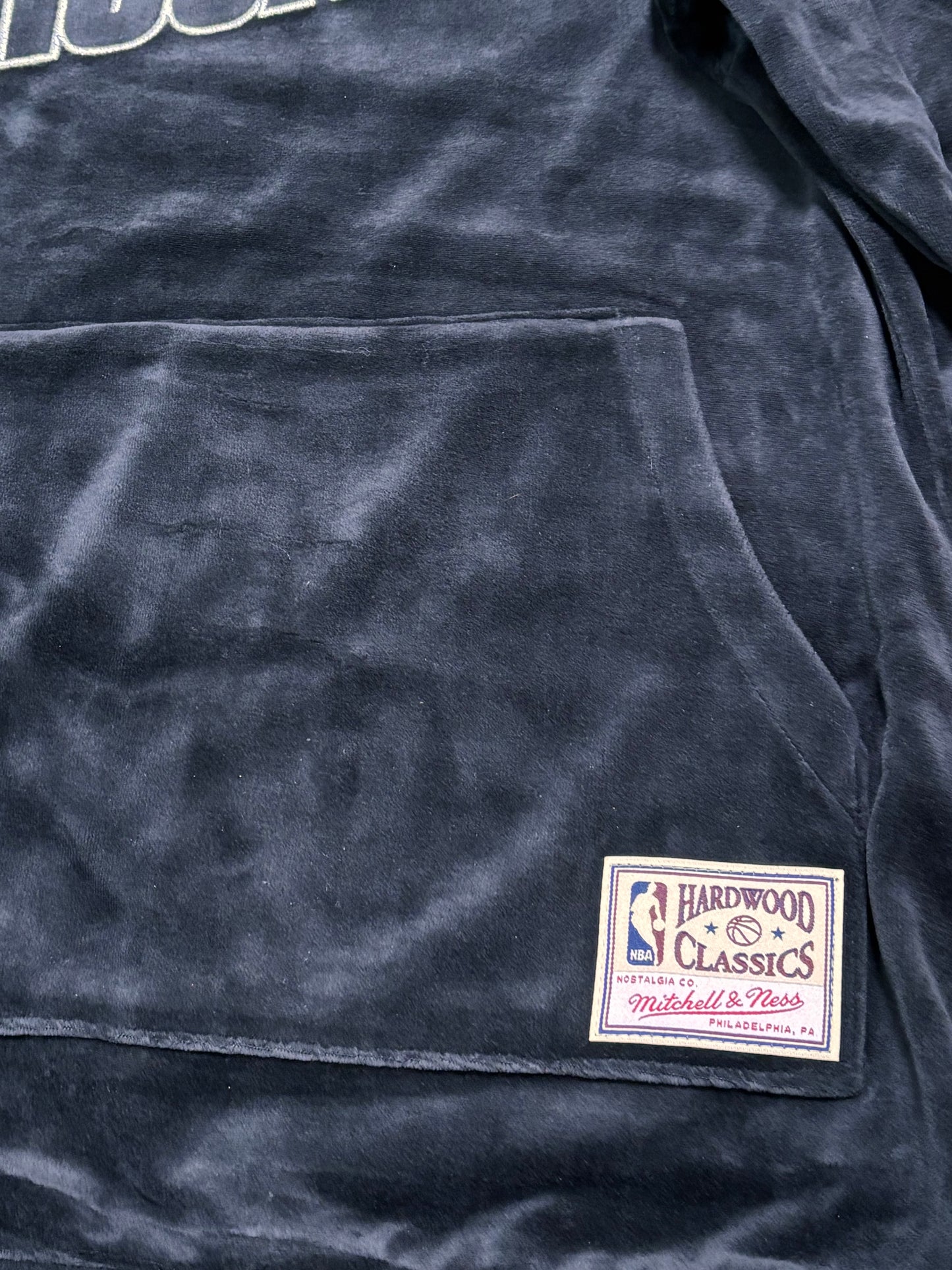 Houston Rockets Mitchell & Ness NBA Retro Hardwood Classic HWC Valvet Velour Team Logo Long Sleeve Hooded Hood Pullover Soft Sweat Shirt  Black Women’s Small S New NWOT