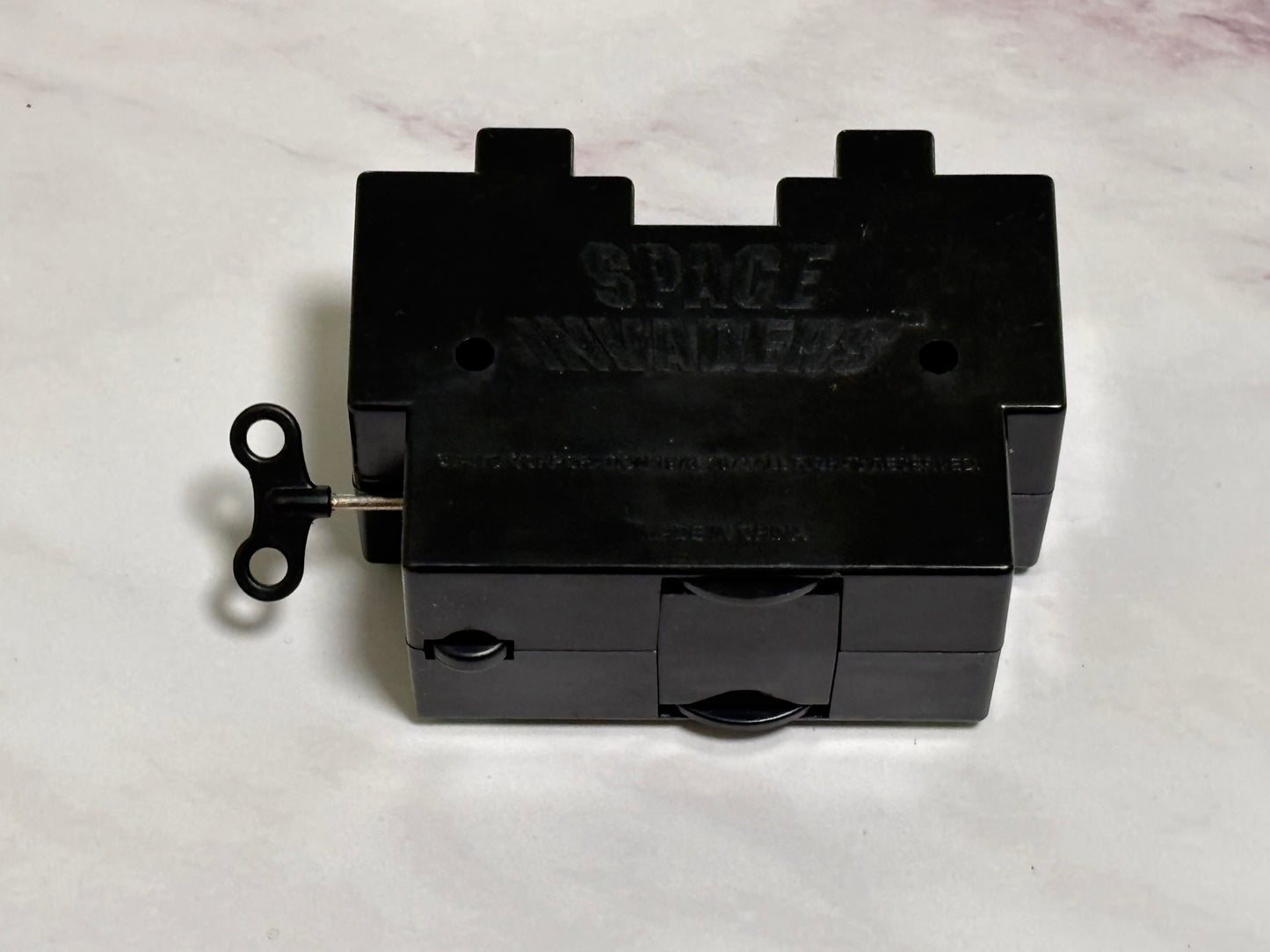 Taito Space Invader 2012 Coin Bank Alien Video Game Wind up Green