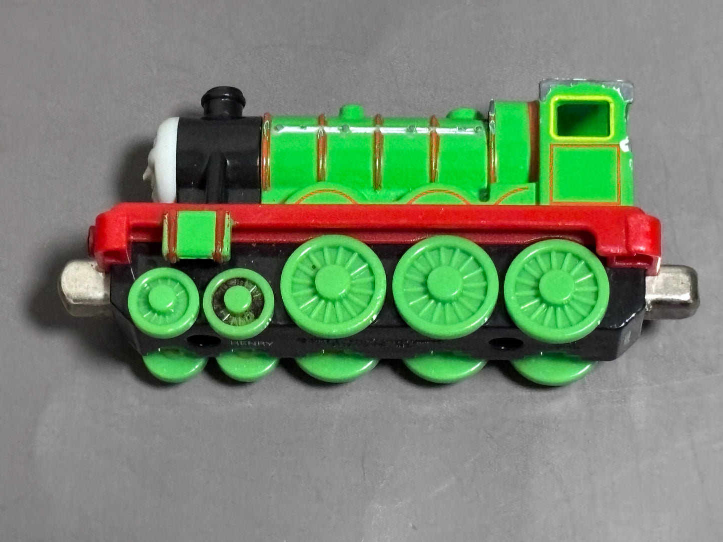Thomas & Friends Take N’ Play Henry Engine Metal Train 2009 Mattel Green