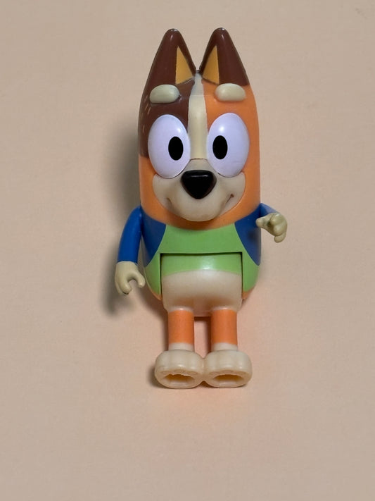 Disney's Bluey Chilli Mom Figure Chilly Mum Dog Family Blue & Green Shirt Bathing Suit