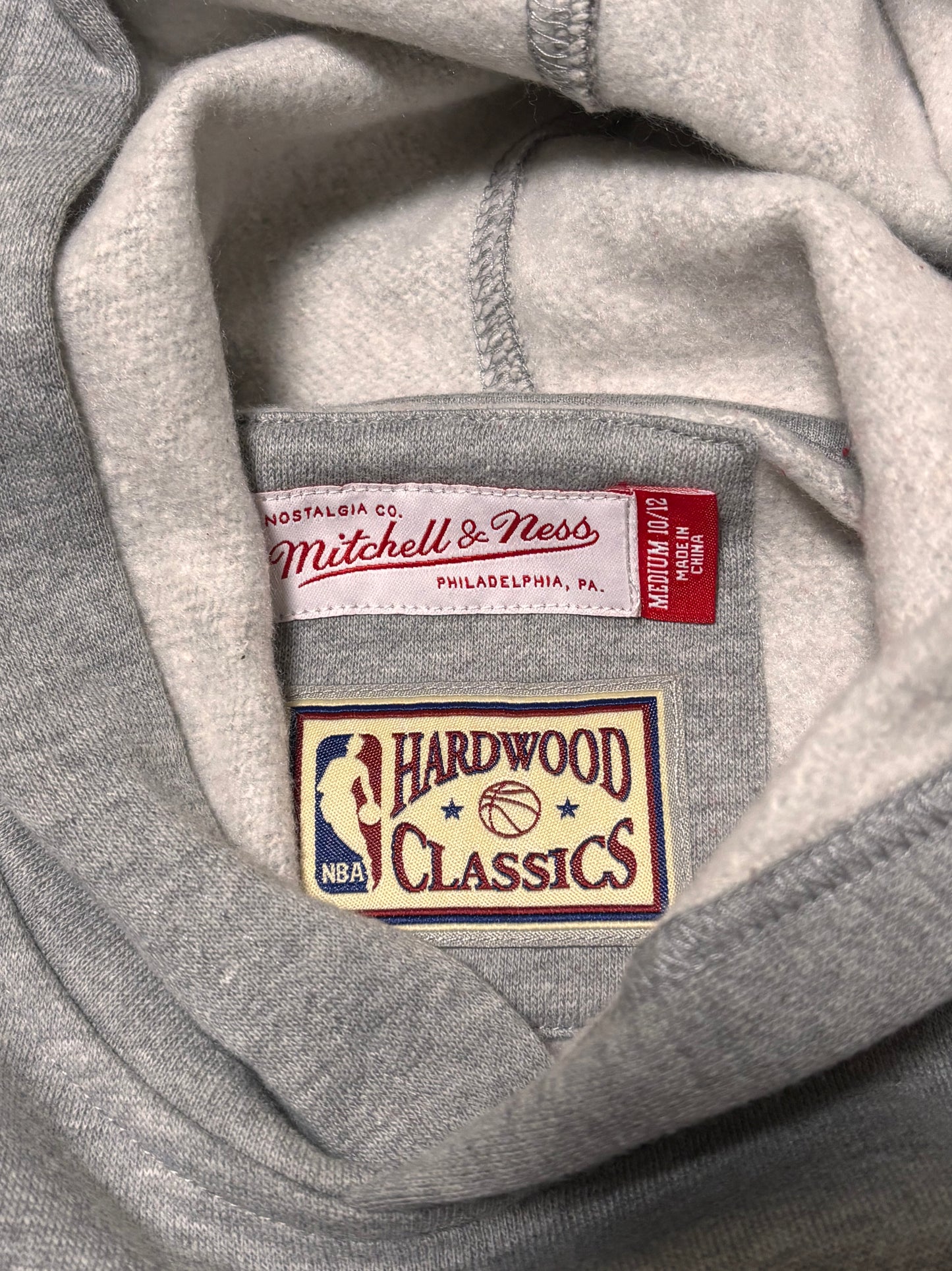 Atlanta Hawks Mitchell & Ness Hardwood Classic HWC NBA Retro Coach’s Head Coach Hooded Hoodie  Sweat Shirt Pullover Red Yellow Gray Youth Kids Medium M 10-12 New NWOT