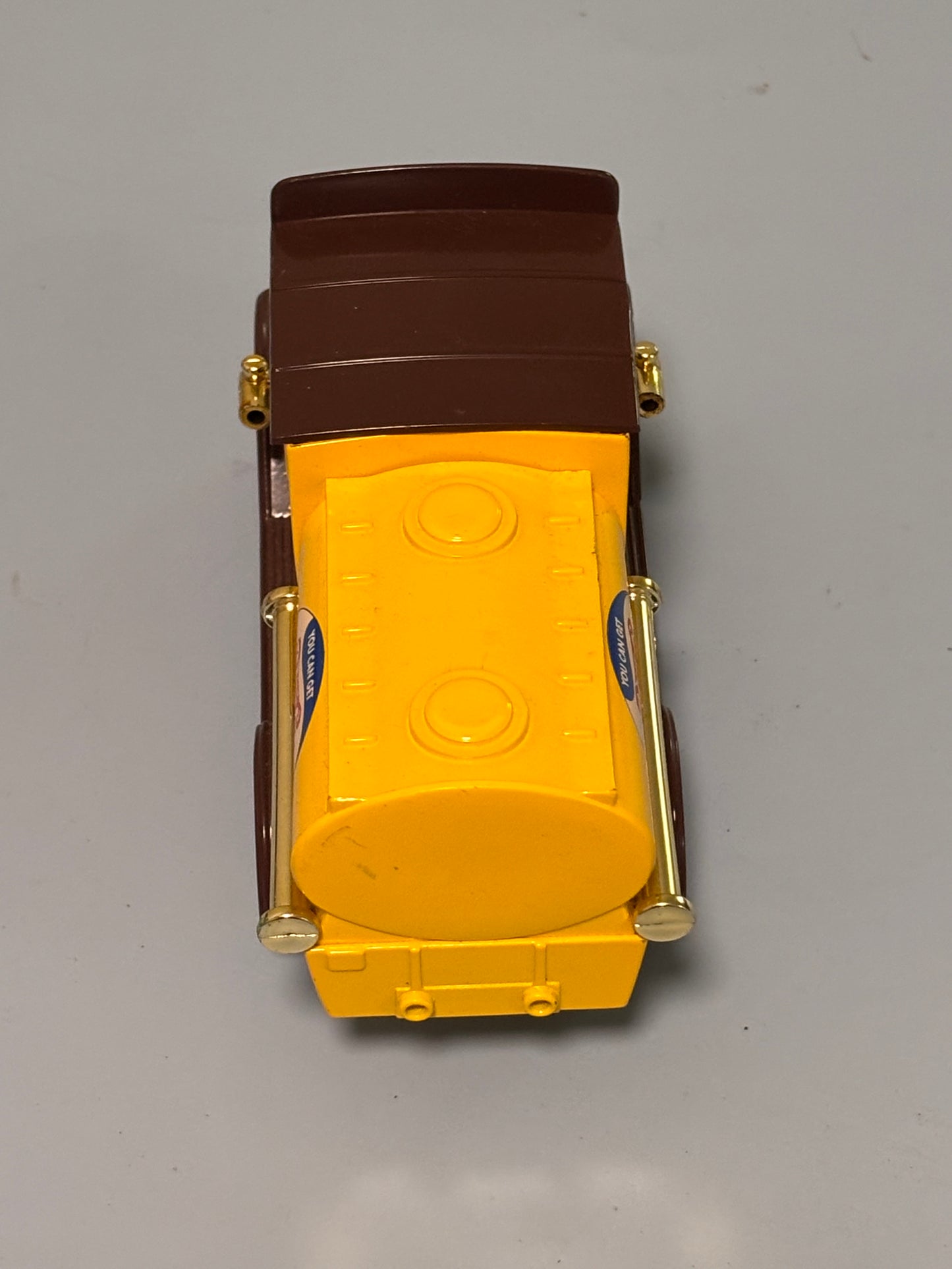 Pepsi Pepsi Cola Tanker Yellow & Brown Delivery Truck Golden Wheel Classic 1/24