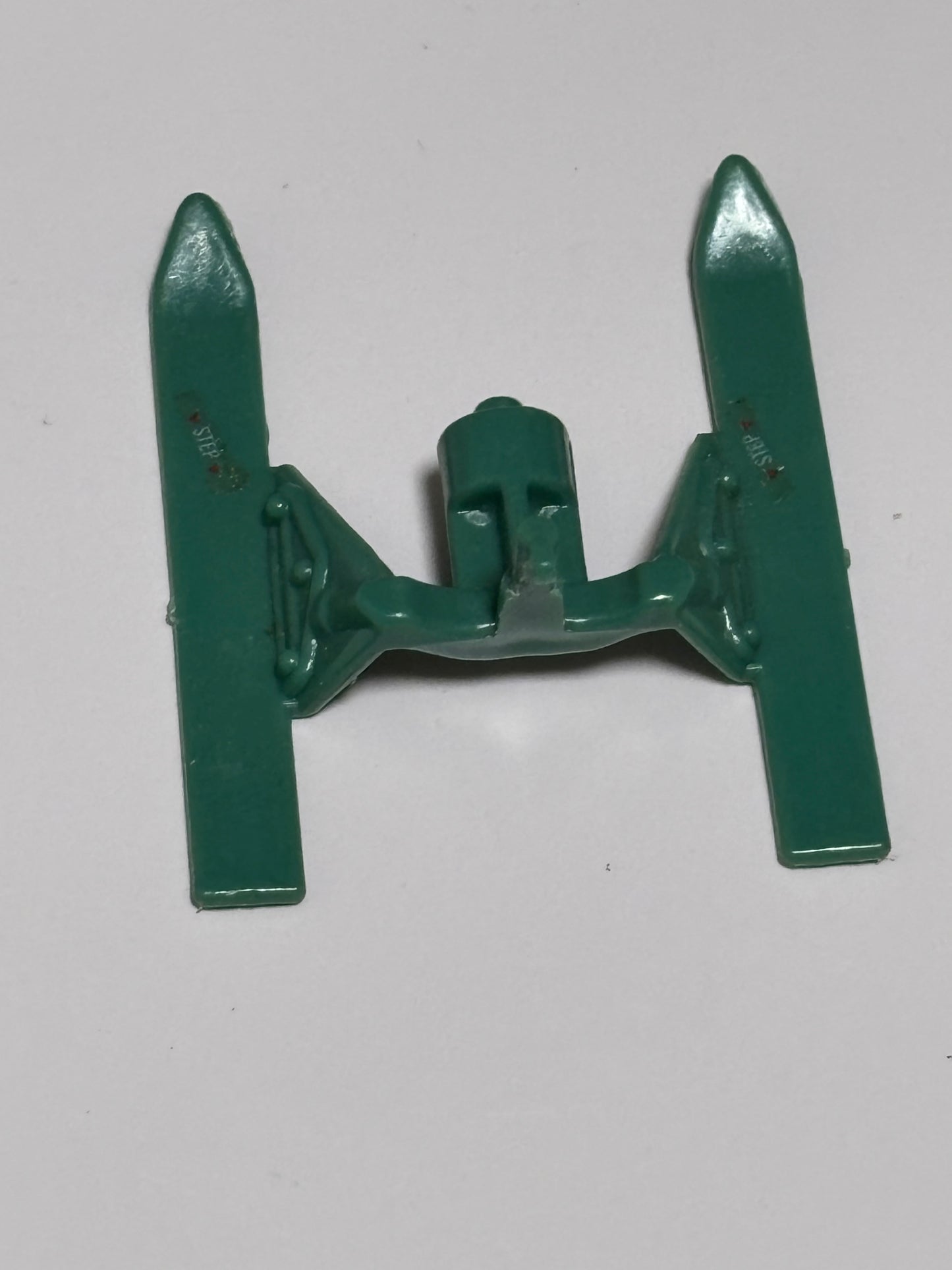 Vtg GI Joe Chameleon FRONT SKI original 1984 Zartan skier vehicle green part