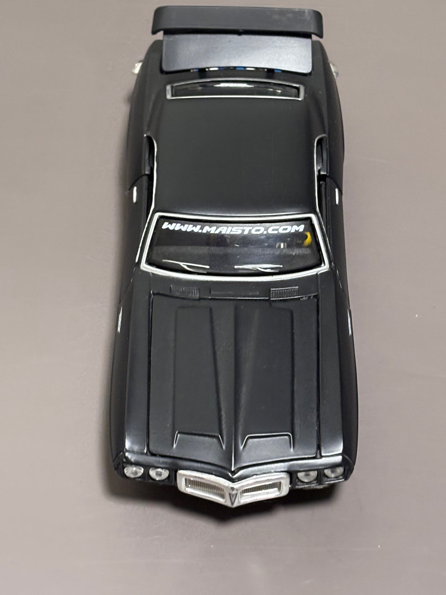 1969 Matte Black Pontiac Firebird 1:24 Die cast Car Maisto Pro Rodz