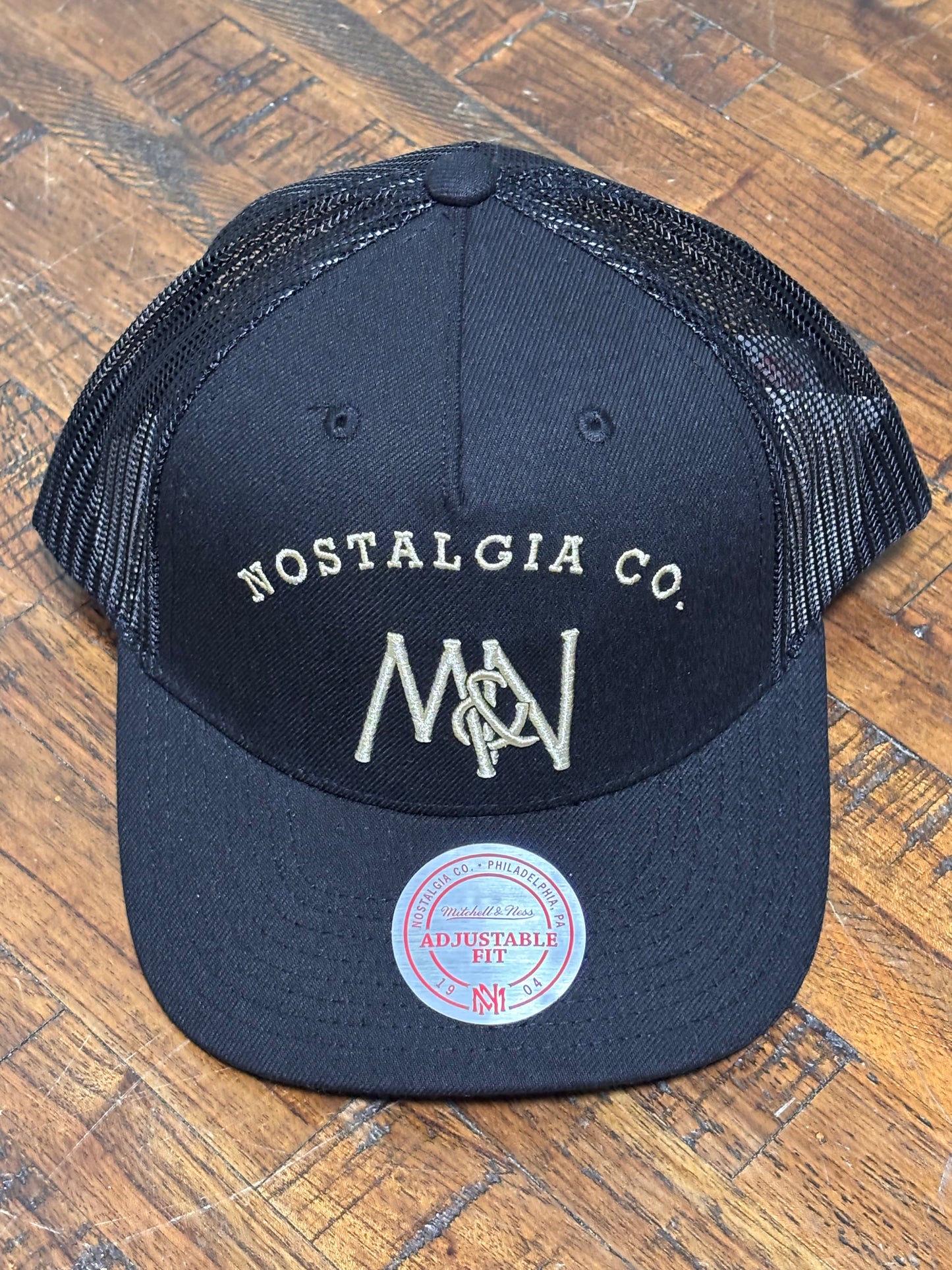 Mitchell & Ness Branded Nostalgia Co. Vintage Snapback Adjustable Mesh Lockup Trucker Hat Fit Cap Black White Cream New