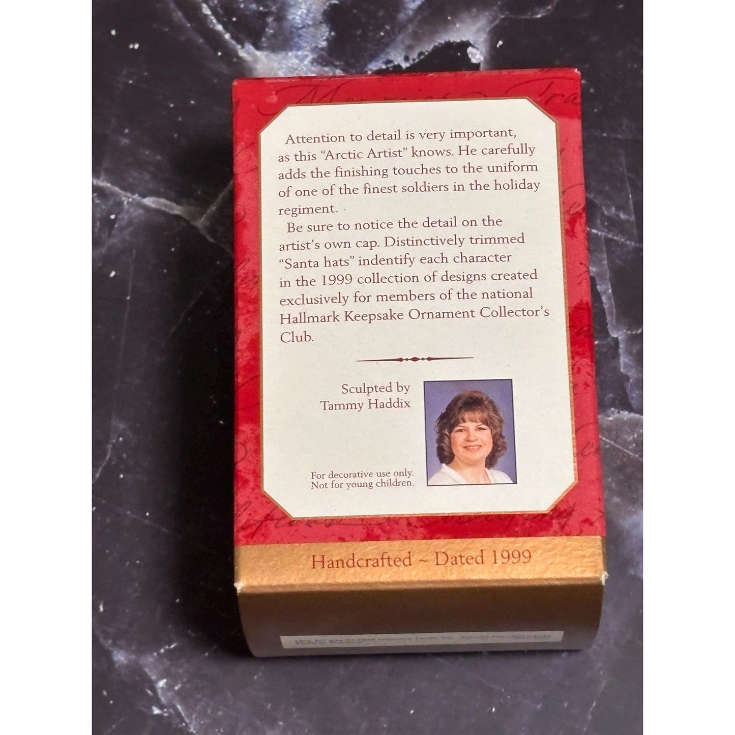 1999 Hallmark Keepsake Christmas Ornament Membership Arctic Artist Elf Painting