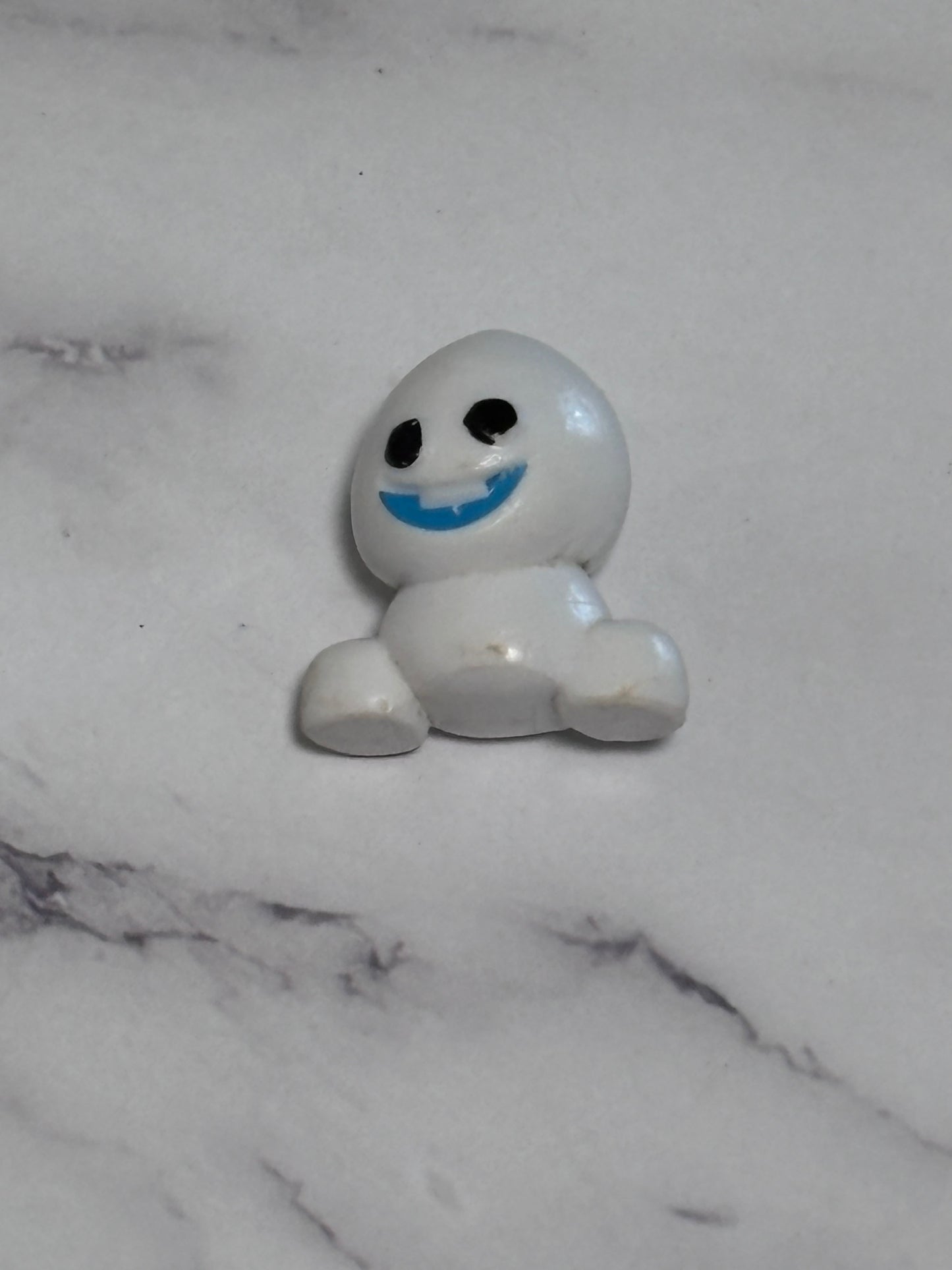 Disney Frozen Mini Plastic Fluffy Puffy Olaf Snowgies Figurine Frozen Fever 1” Figure