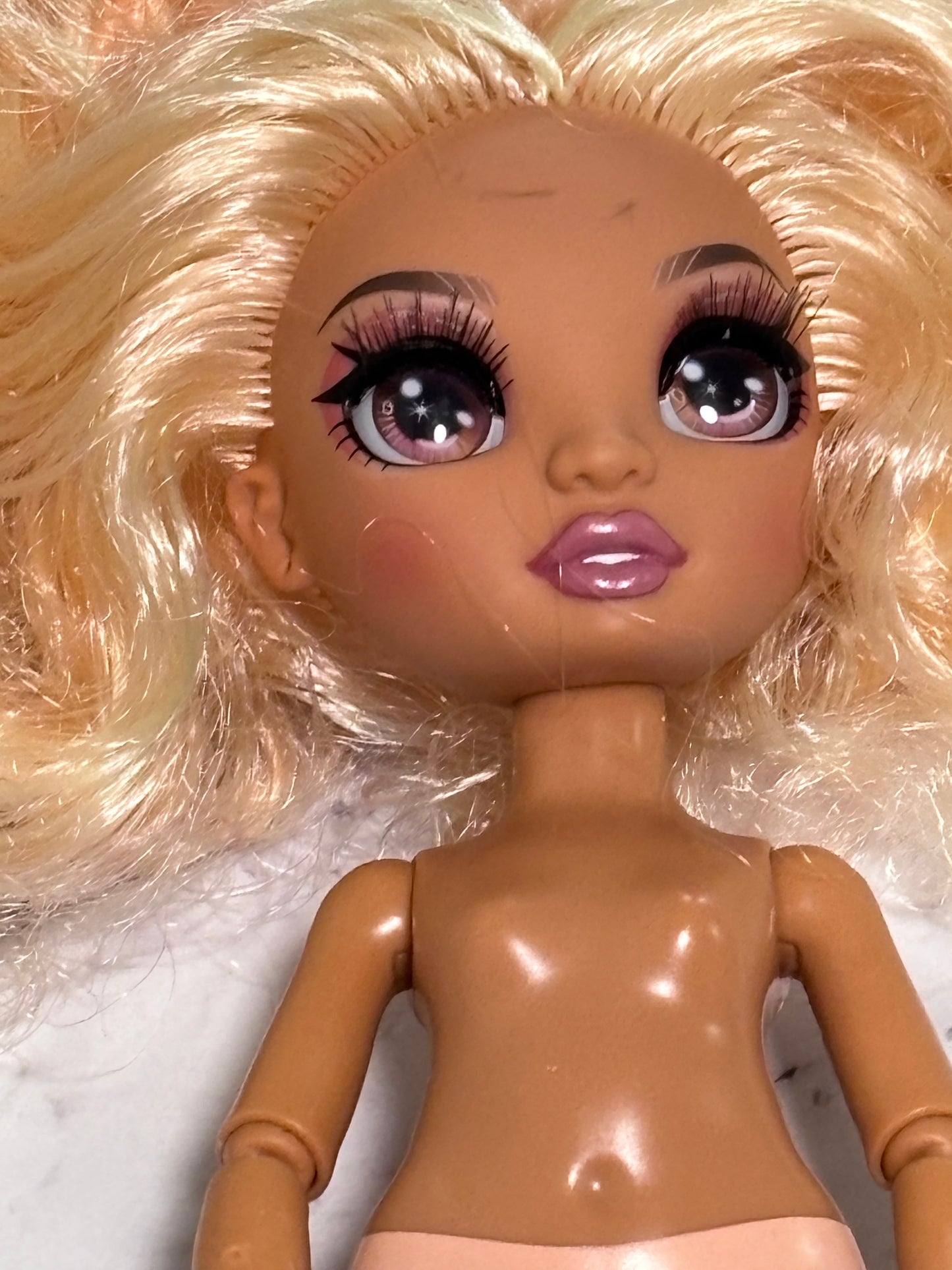 MGA Rainbow High Georgia Bloom Peach Articulated Fashion Doll  Nude