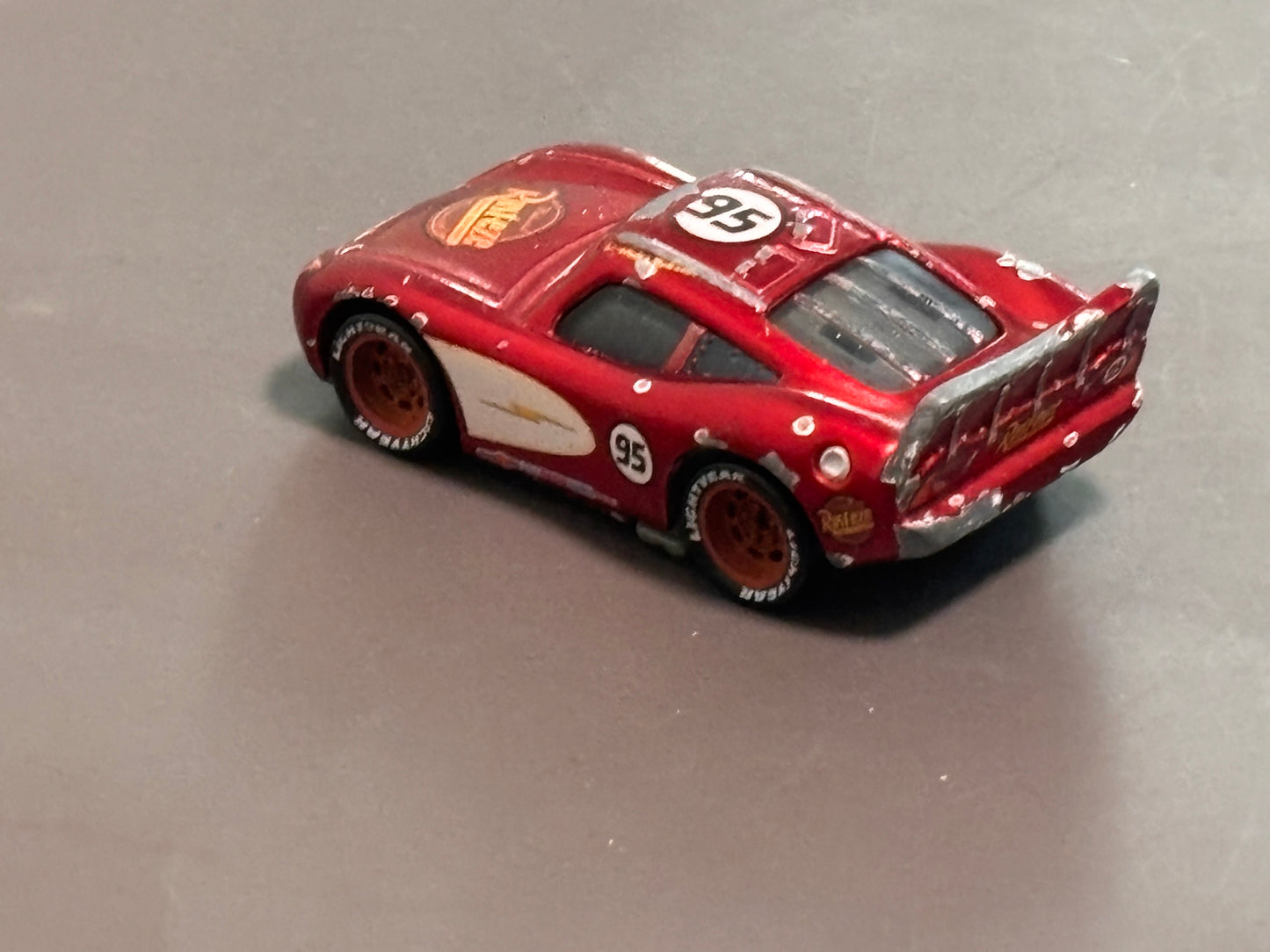 Disney Pixar Cars Radiator Springs Lightning McQueen Dark Red RustEze Metallic 1:55