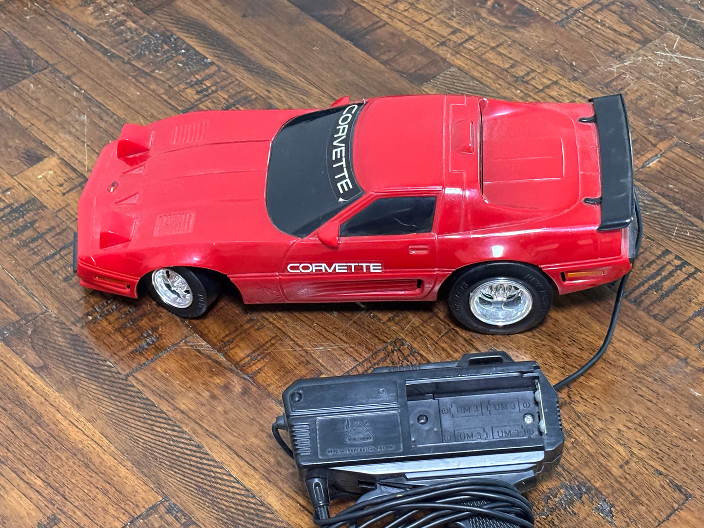 Vintage 1990 New Bright Red Chevrolet Chevy Corvette RC Toy Model Car 1:18 Scale